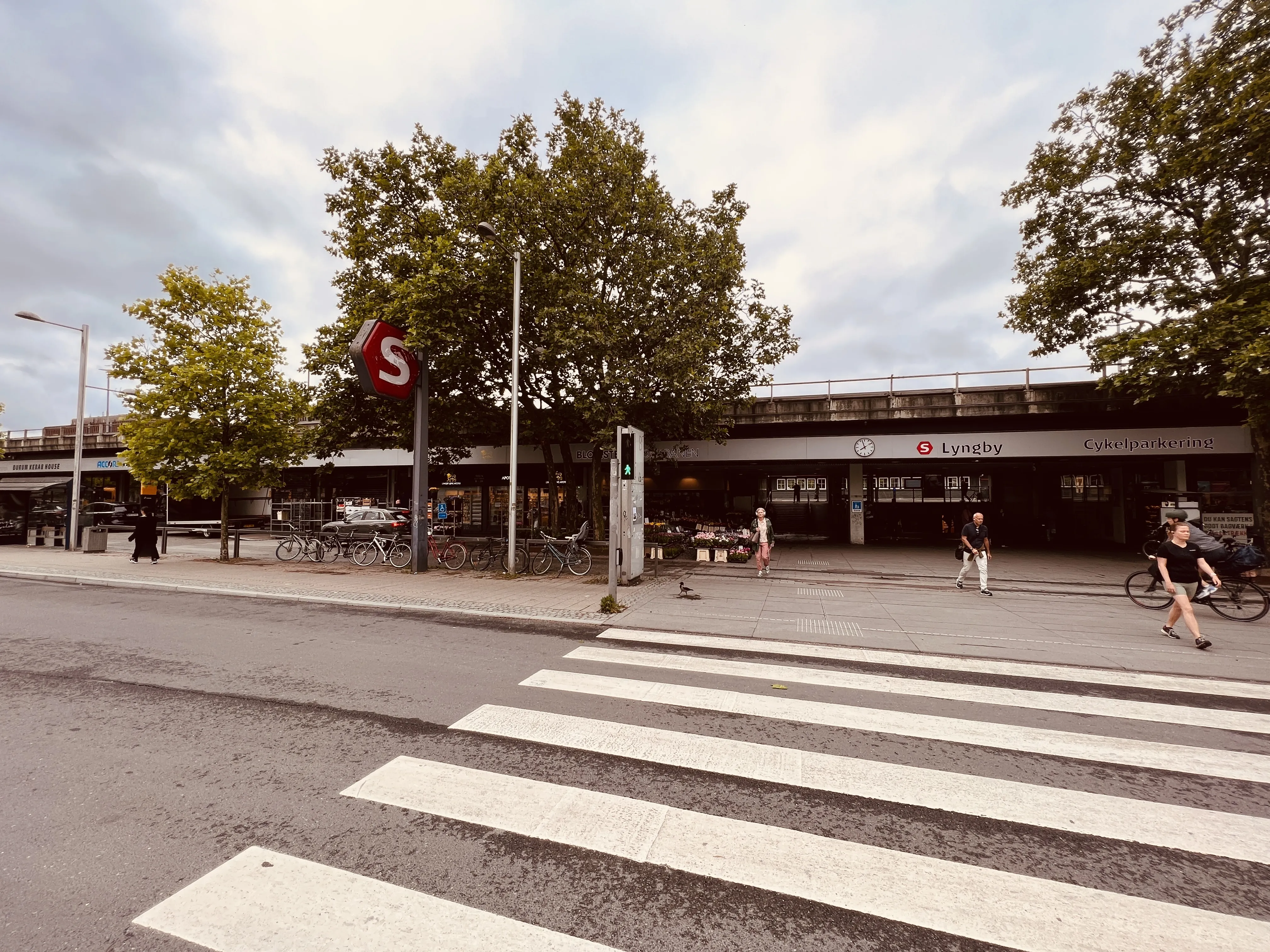 Billede af Lyngby Station. Billede af Lyngby Station.
