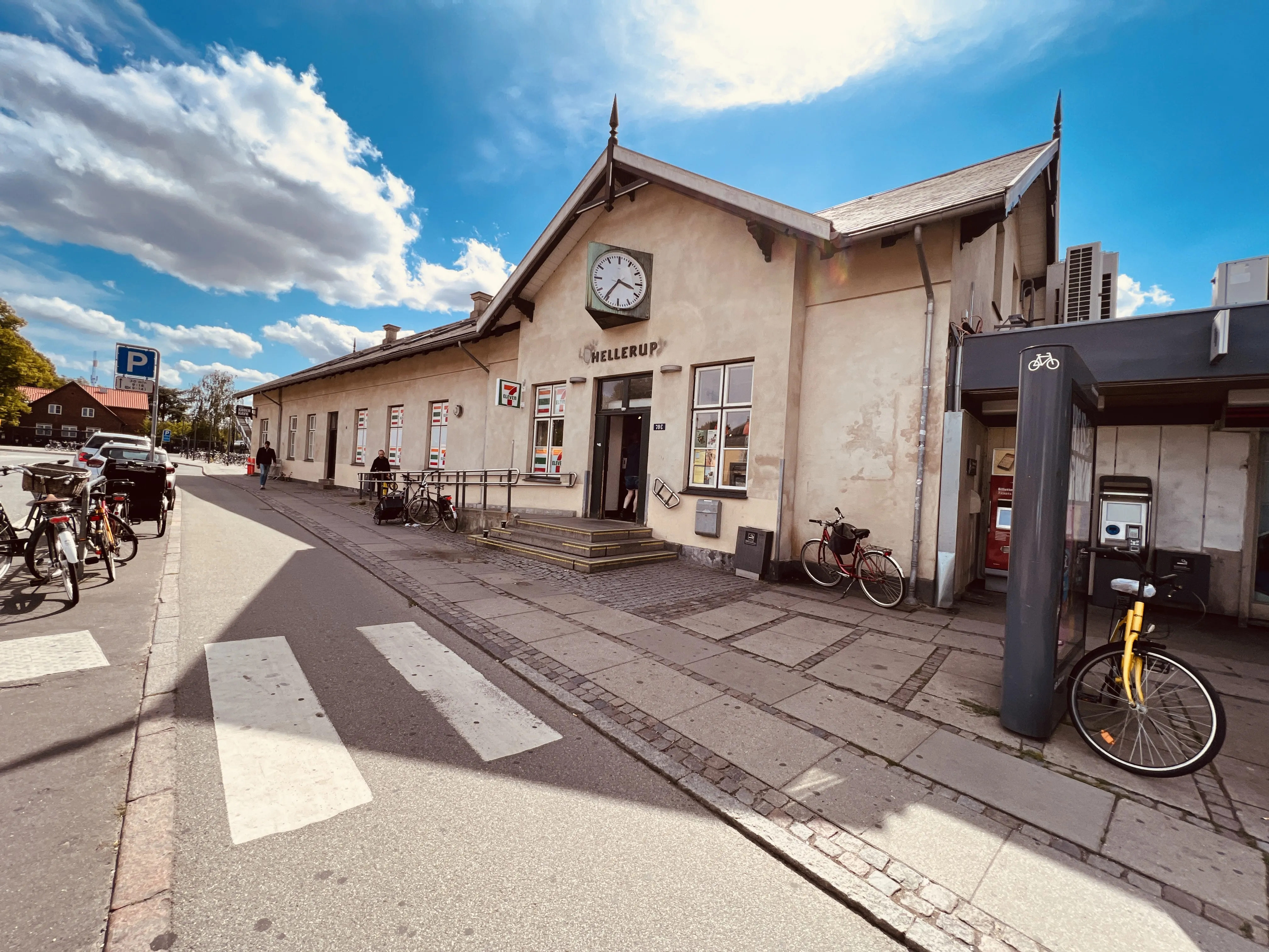 Billede af Hellerup Station.