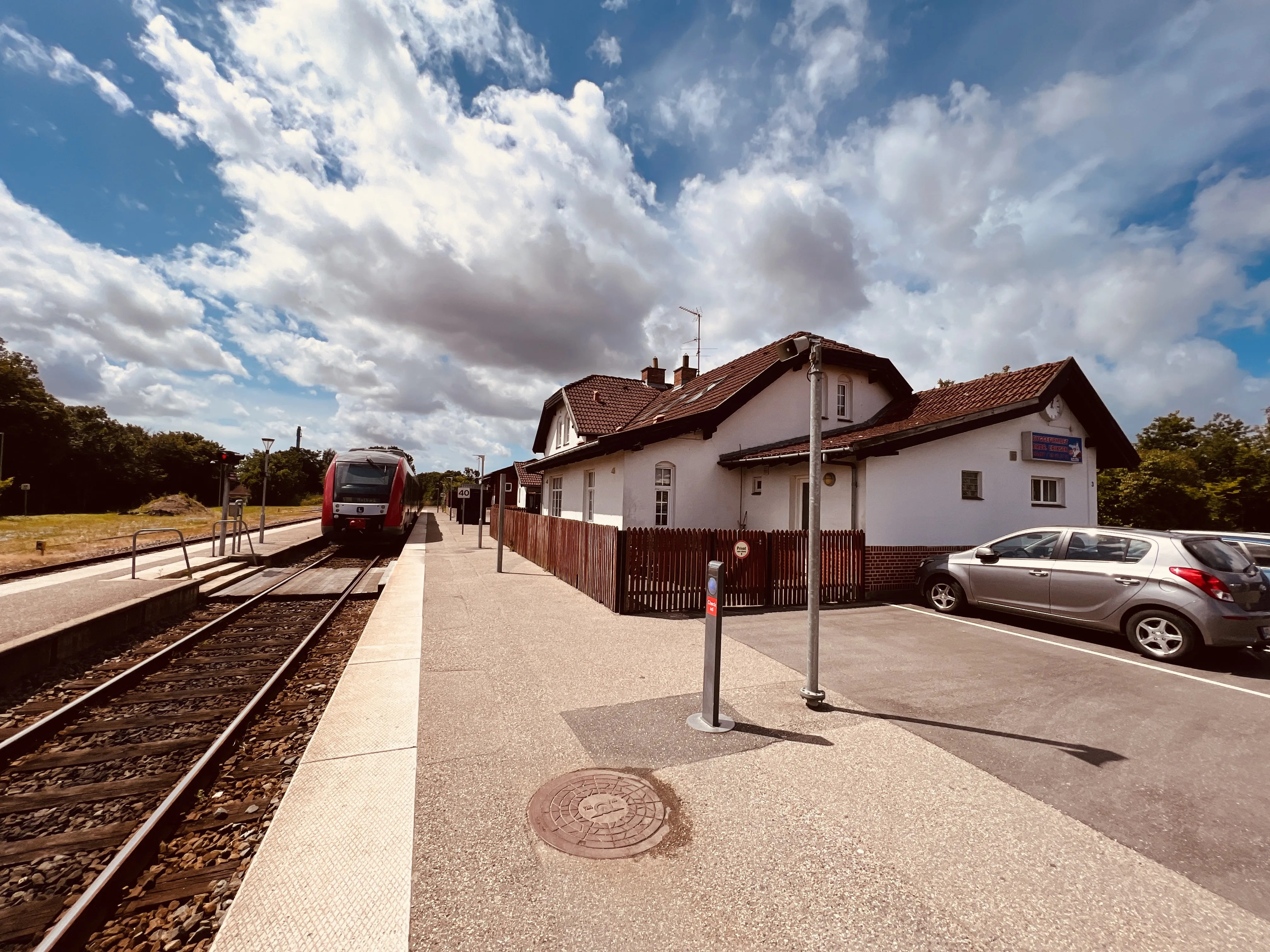 Billede af Højby (Sjælland) Station. Billede af Højby (Sjælland) Station.