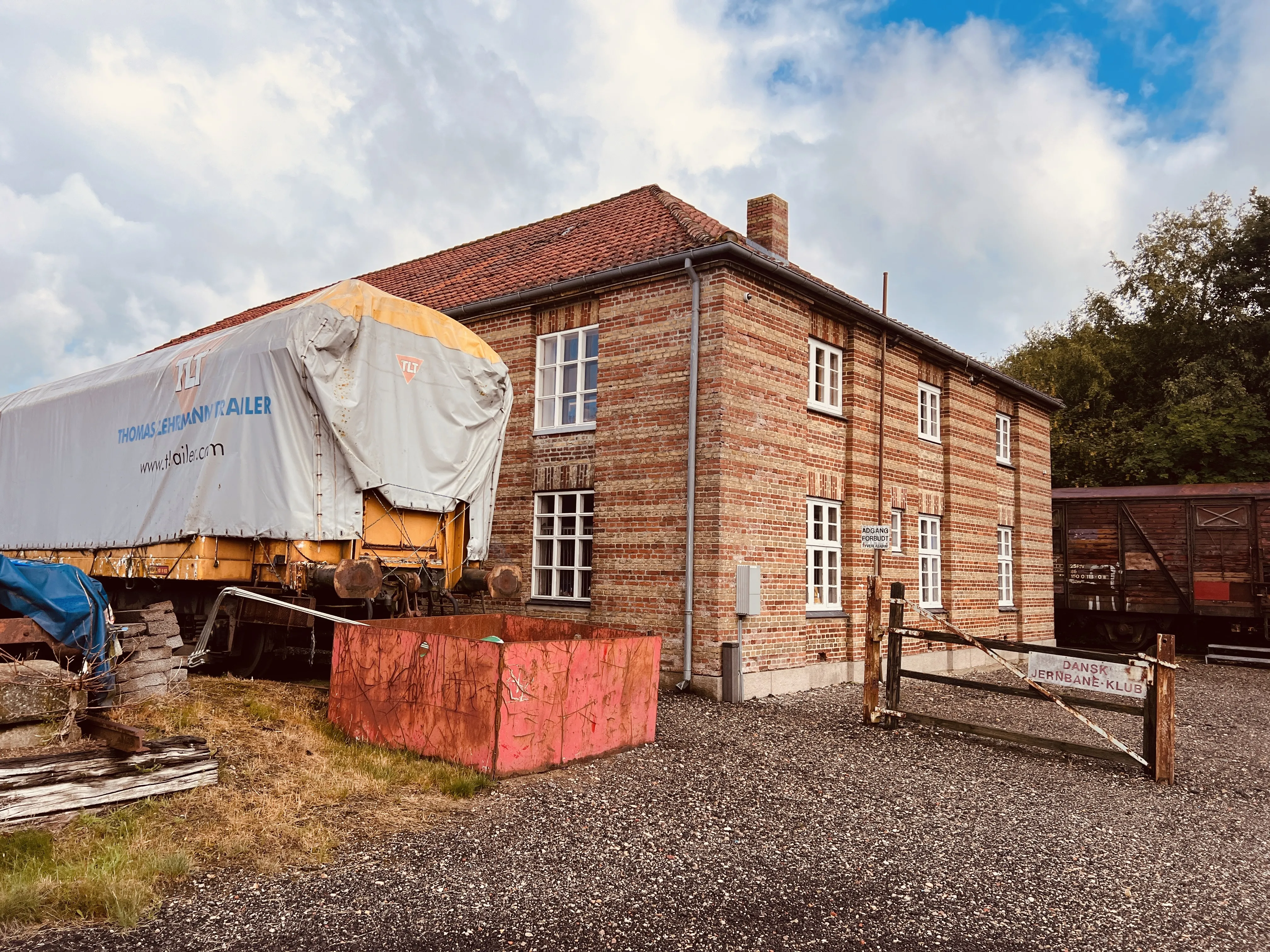 Billede af Bramming Stations remise.