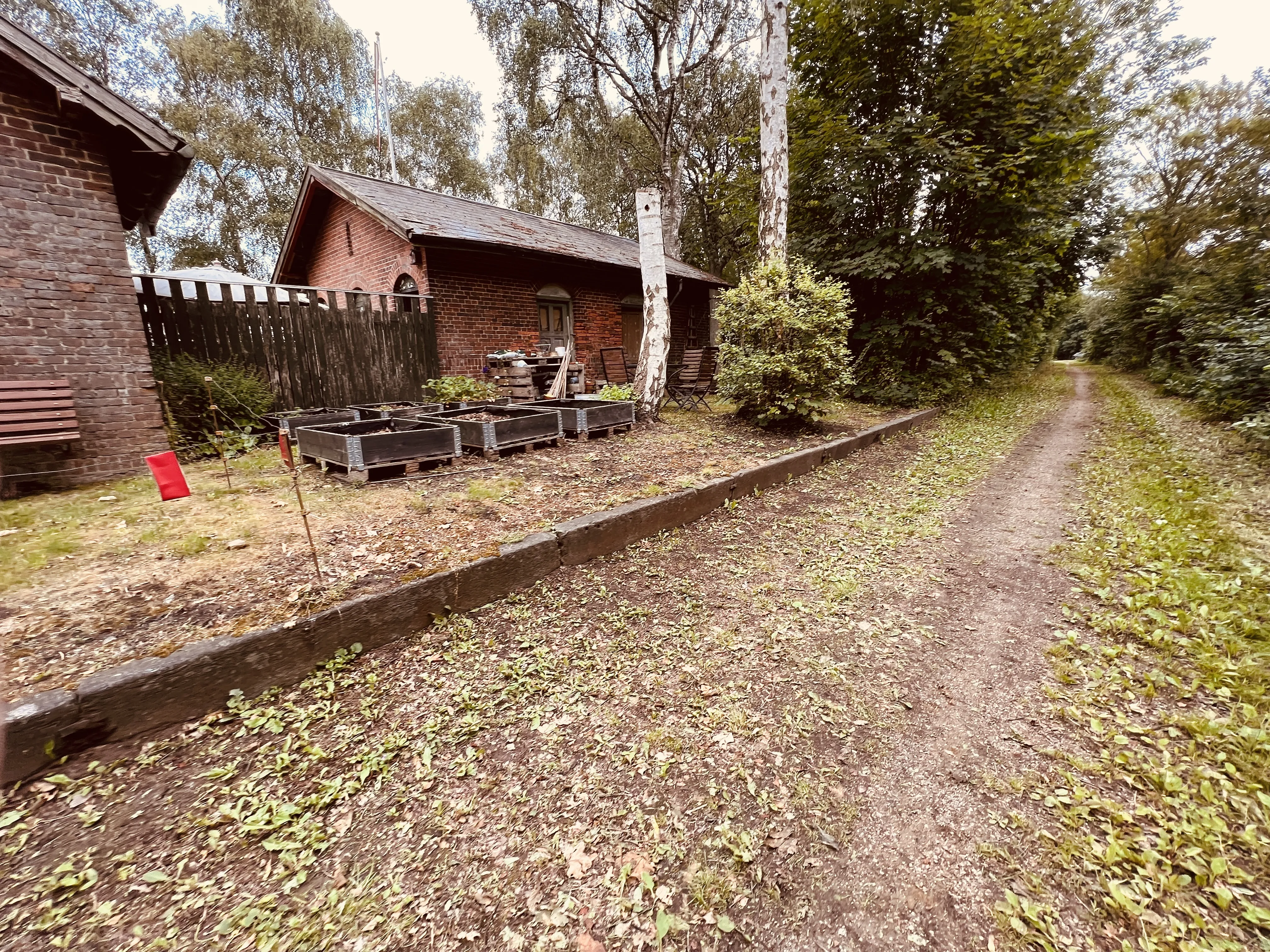 Billede af Forsinge Stations varehus.