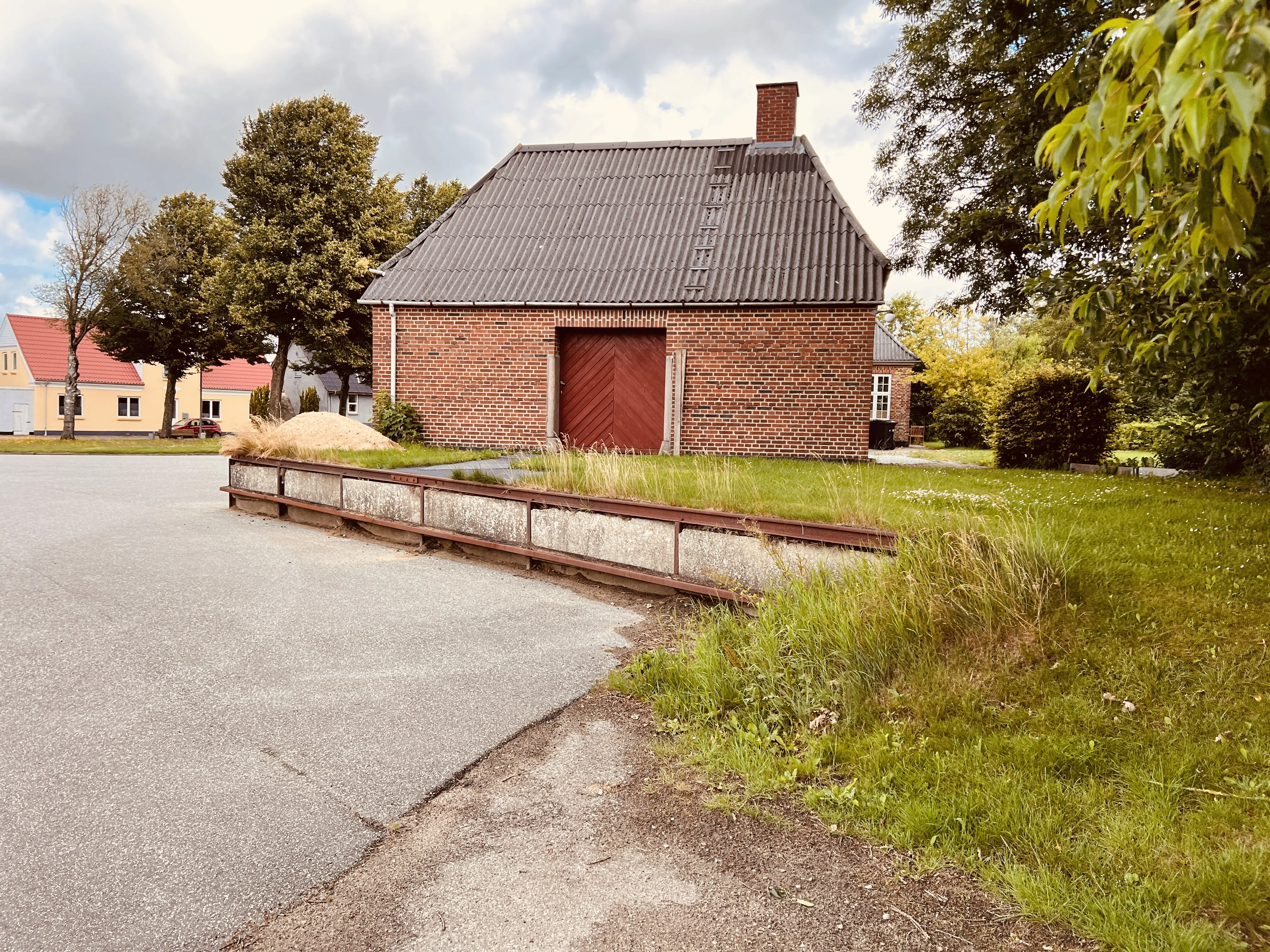 Billede af Herborg Stations varehus.