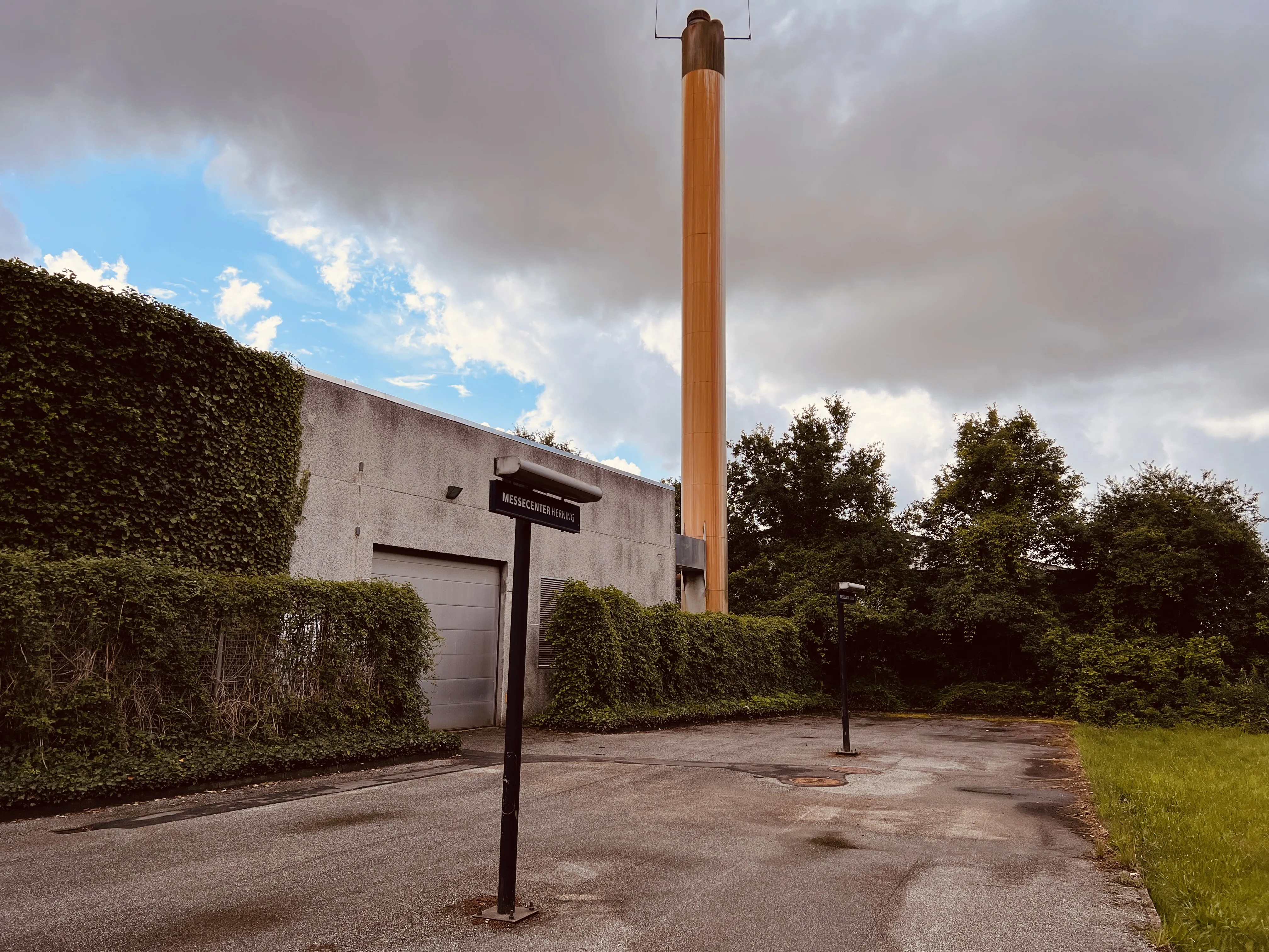 Billede af Messecenter Herning Trinbræt. Billede af Messecenter Herning Trinbræt.