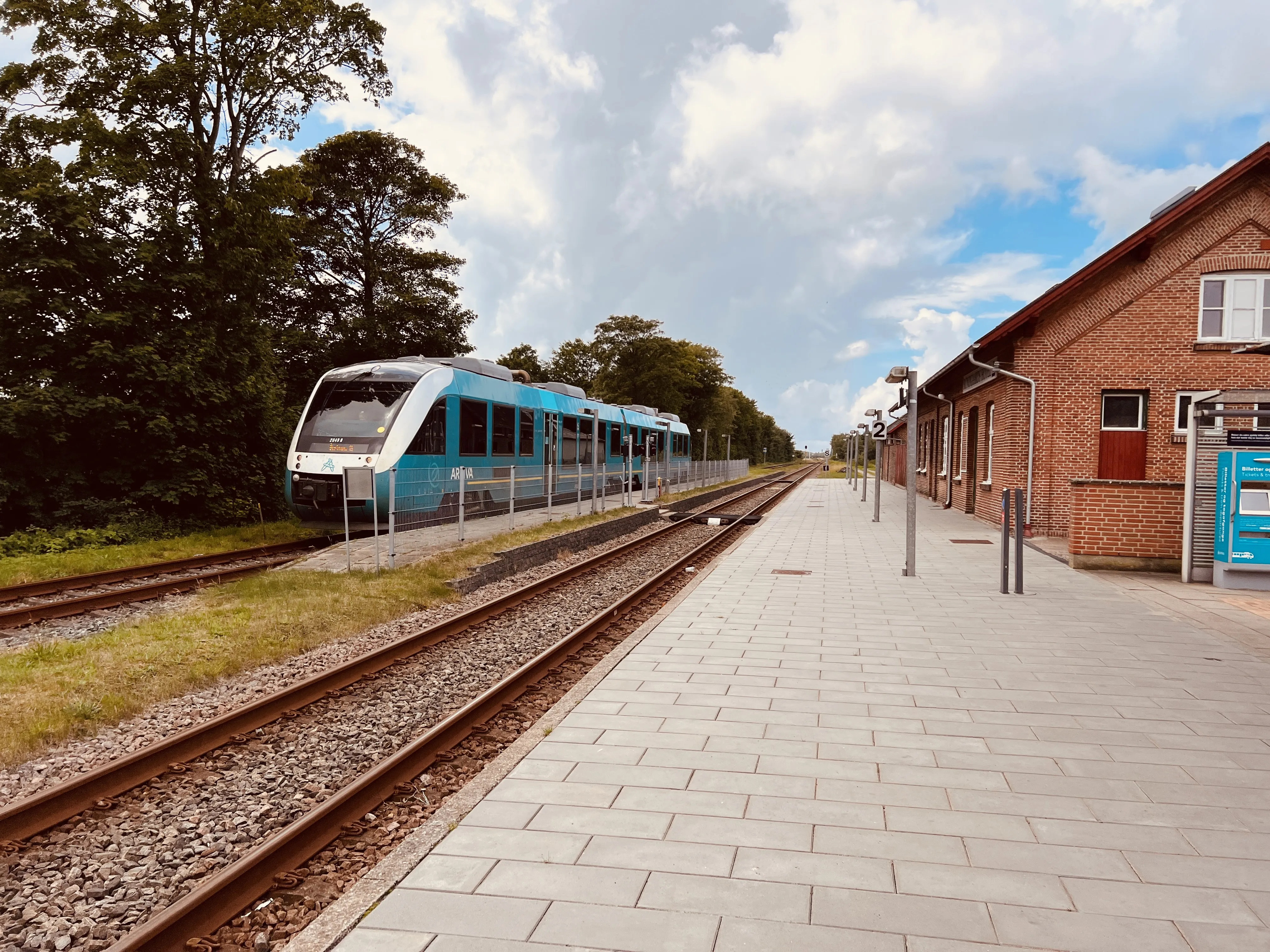 Billede af ARRIVA AR 2045 fotograferet ud for Borris Trinbræt. Billede af ARRIVA AR 2045 fotograferet ud for Borris Trinbræt.