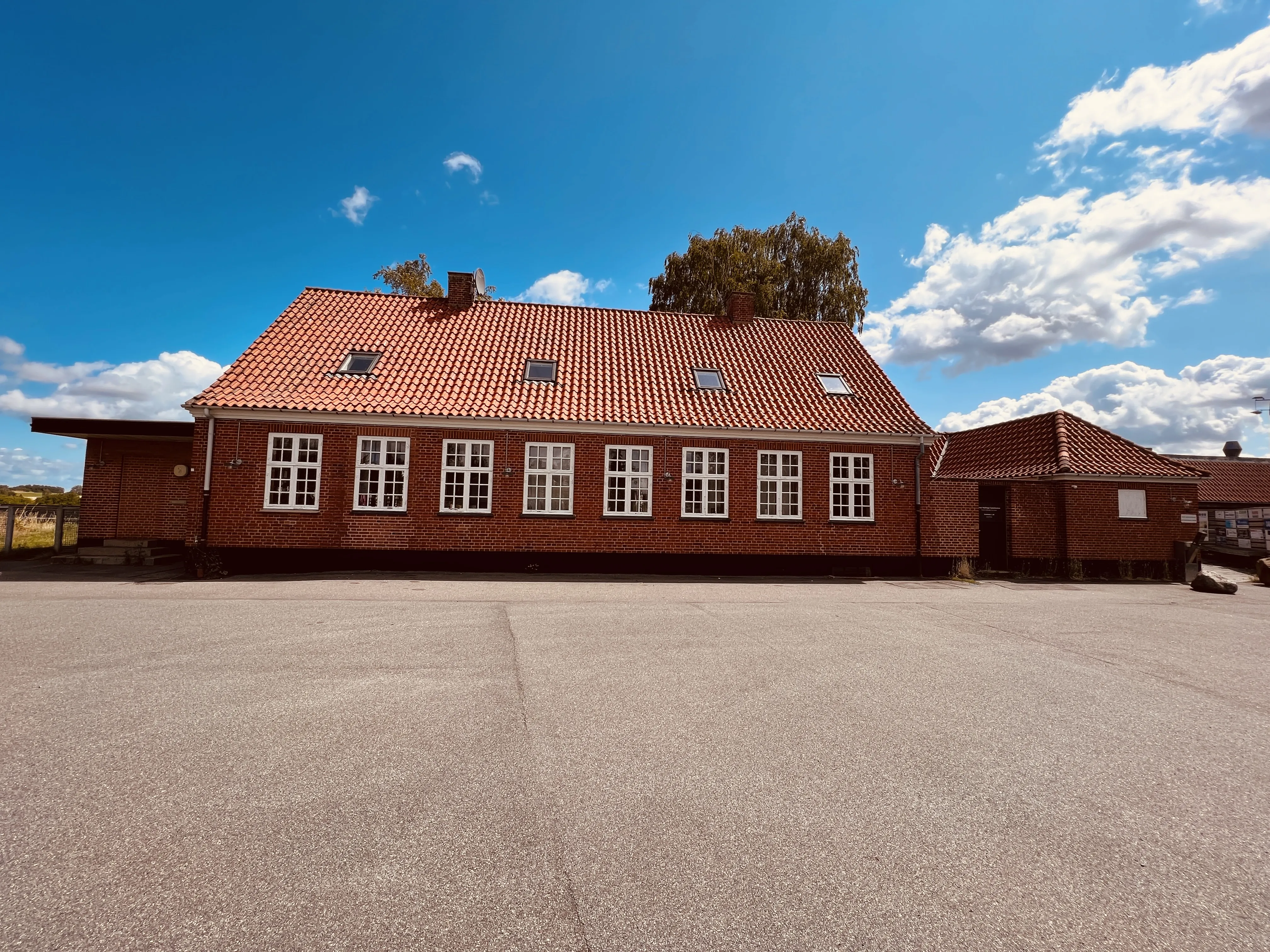 Billede af Kirke Hyllinge Station.