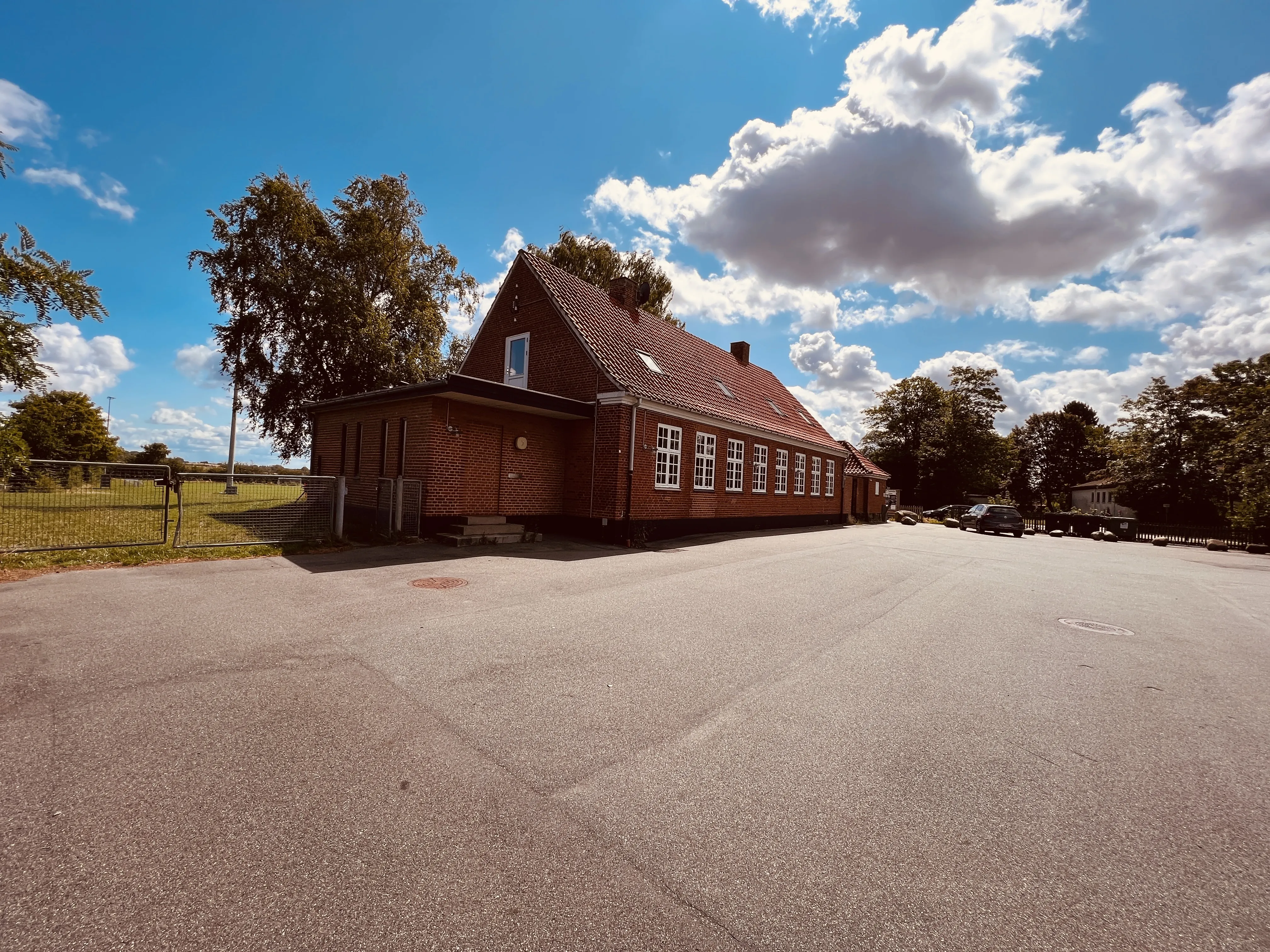 Billede af Kirke Hyllinge Station.