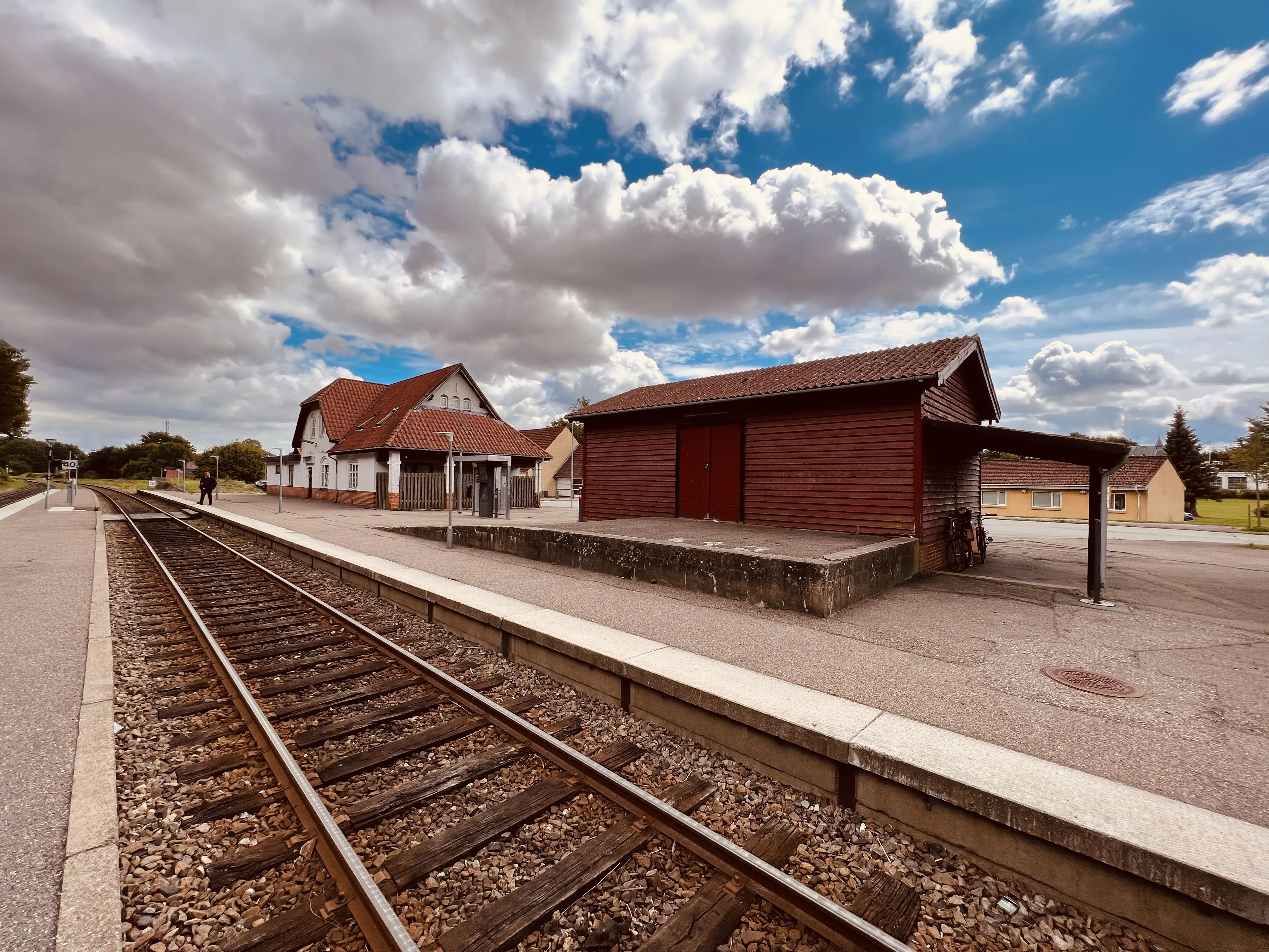 Billede af Store Merløse Stations varehus. Billede af Store Merløse Stations varehus.