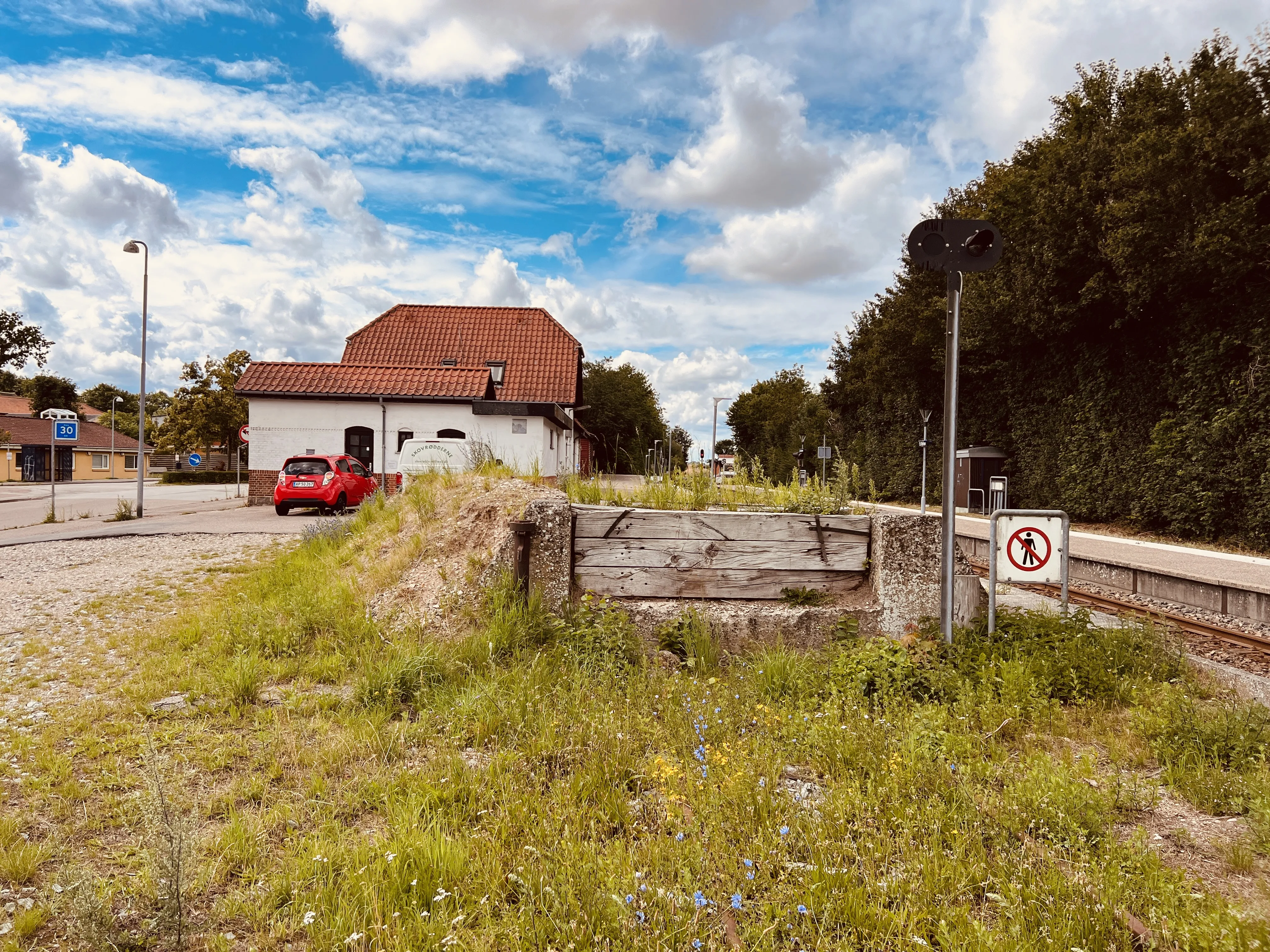 Billede af Store Merløse Stations læsserampe. Billede af Store Merløse Stations læsserampe.