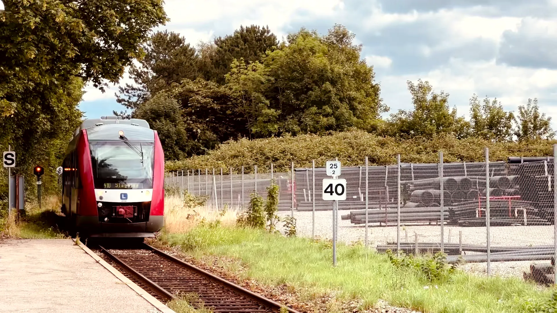 Billede af LT 2030-2130, tidligere VL 2030-2130 fotograferet ud for Nyrup Trinbræt.