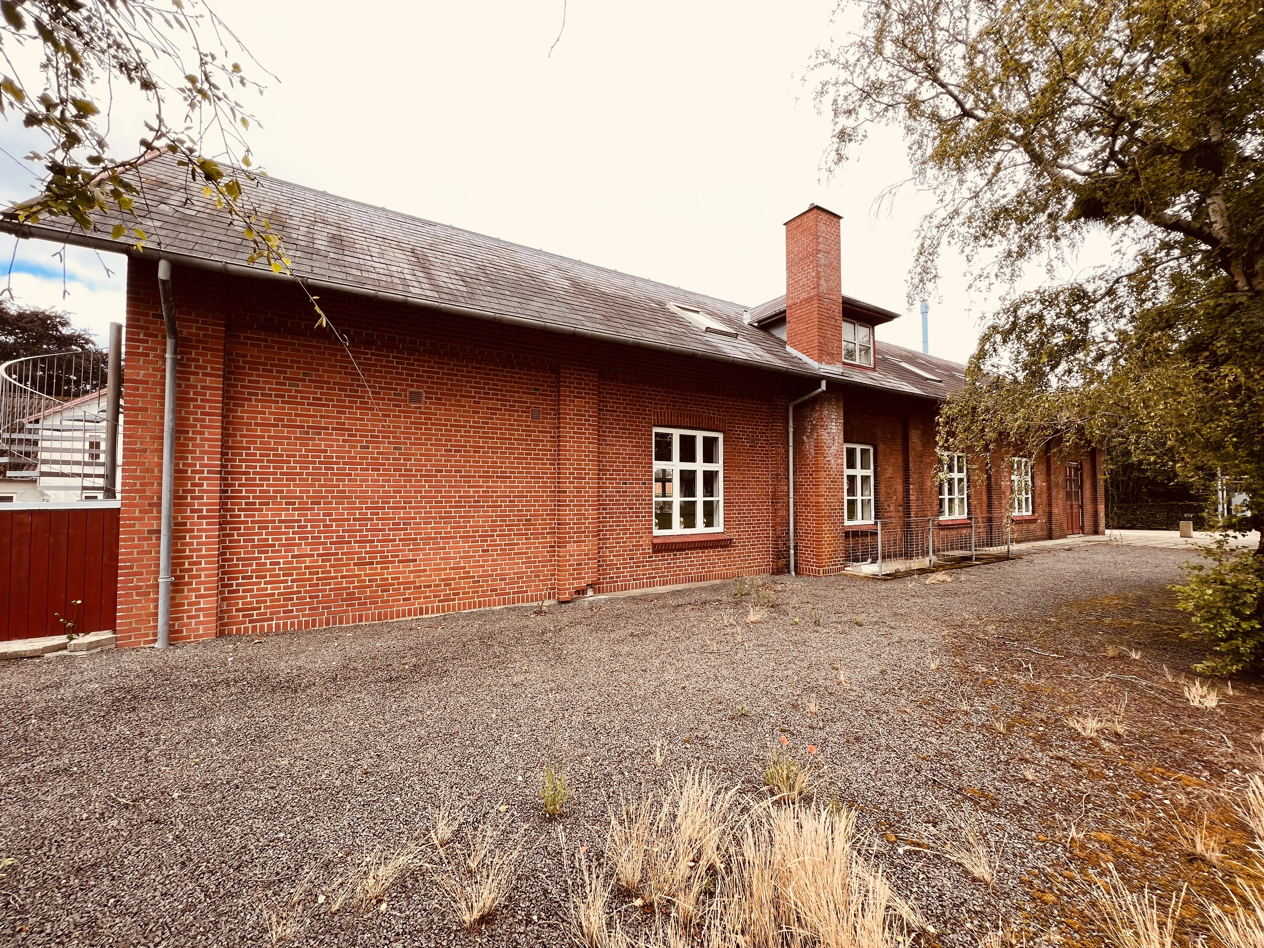 Billede af Hee Stations varehus. Billede af Hee Stations varehus.
