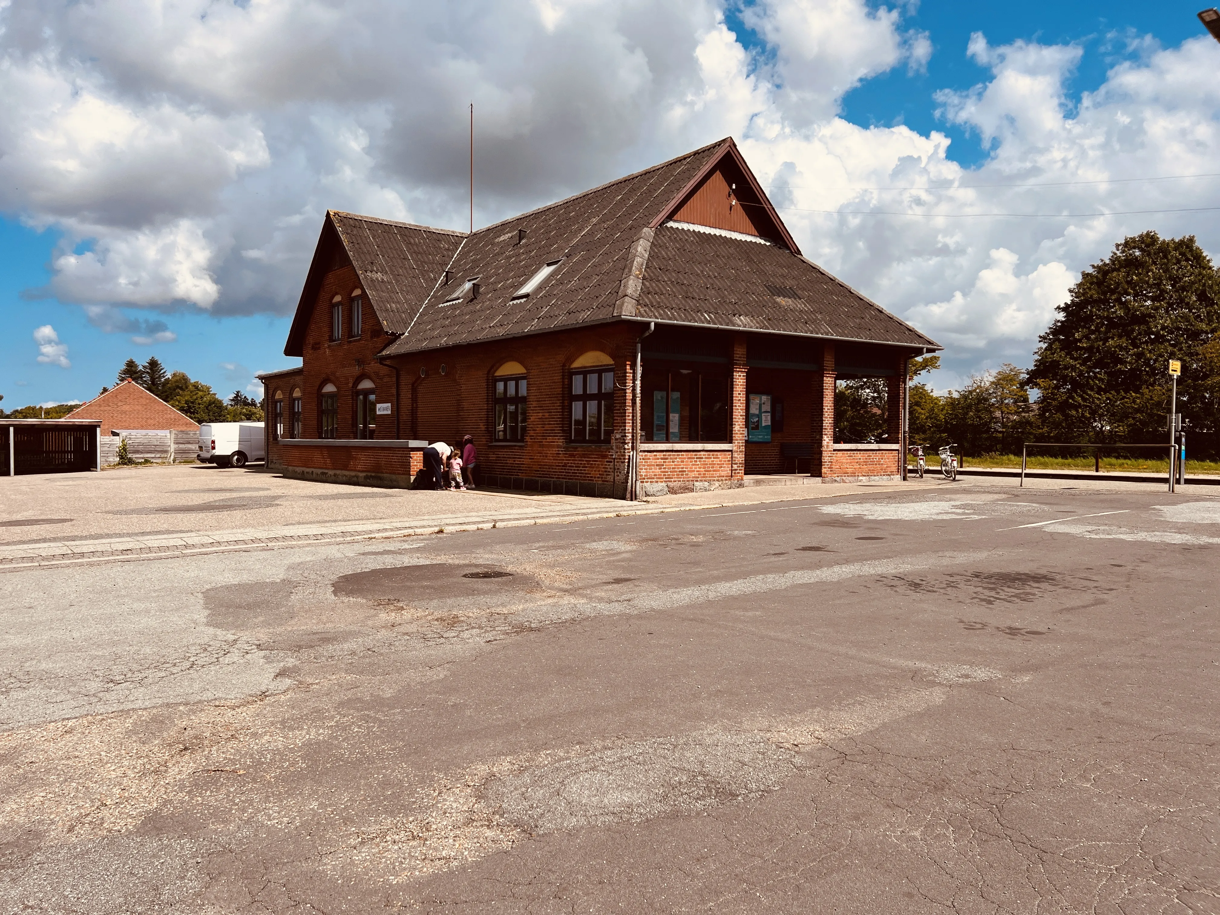 Billede af Oksbøl Station.