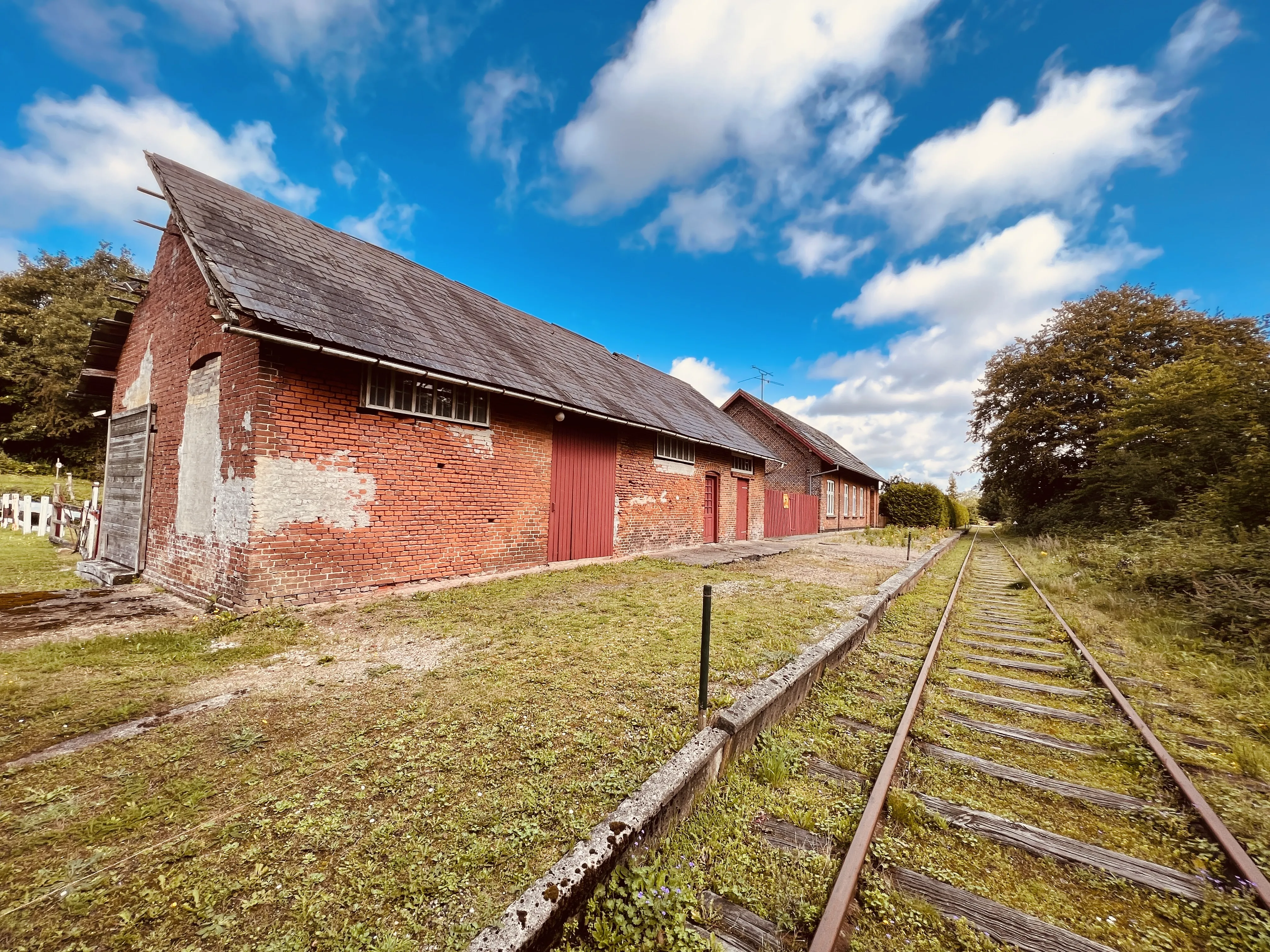 Billede af Nårup Stations varehus.