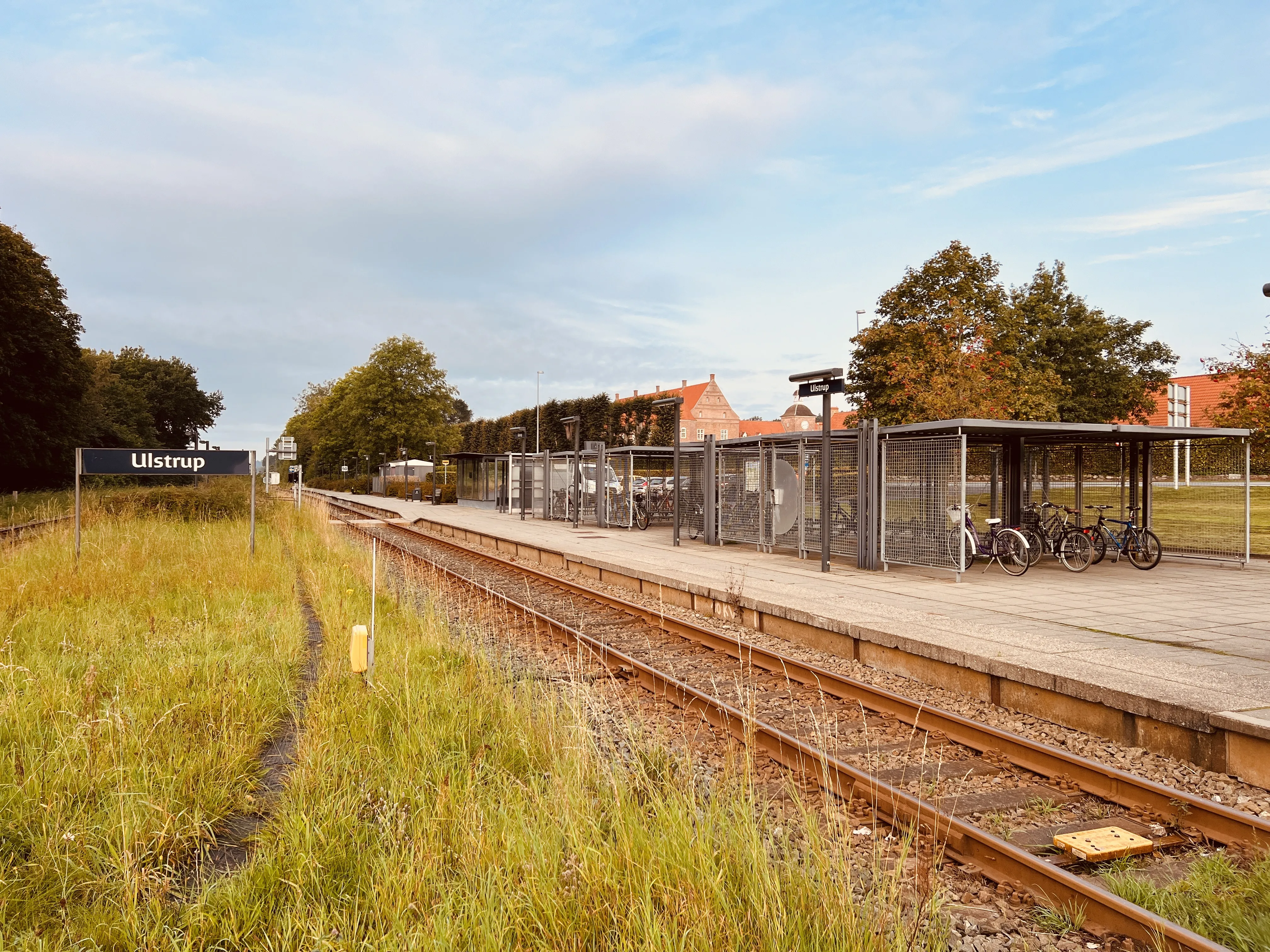 Billede af Ulstrup Trinbræt. Billede af Ulstrup Trinbræt.