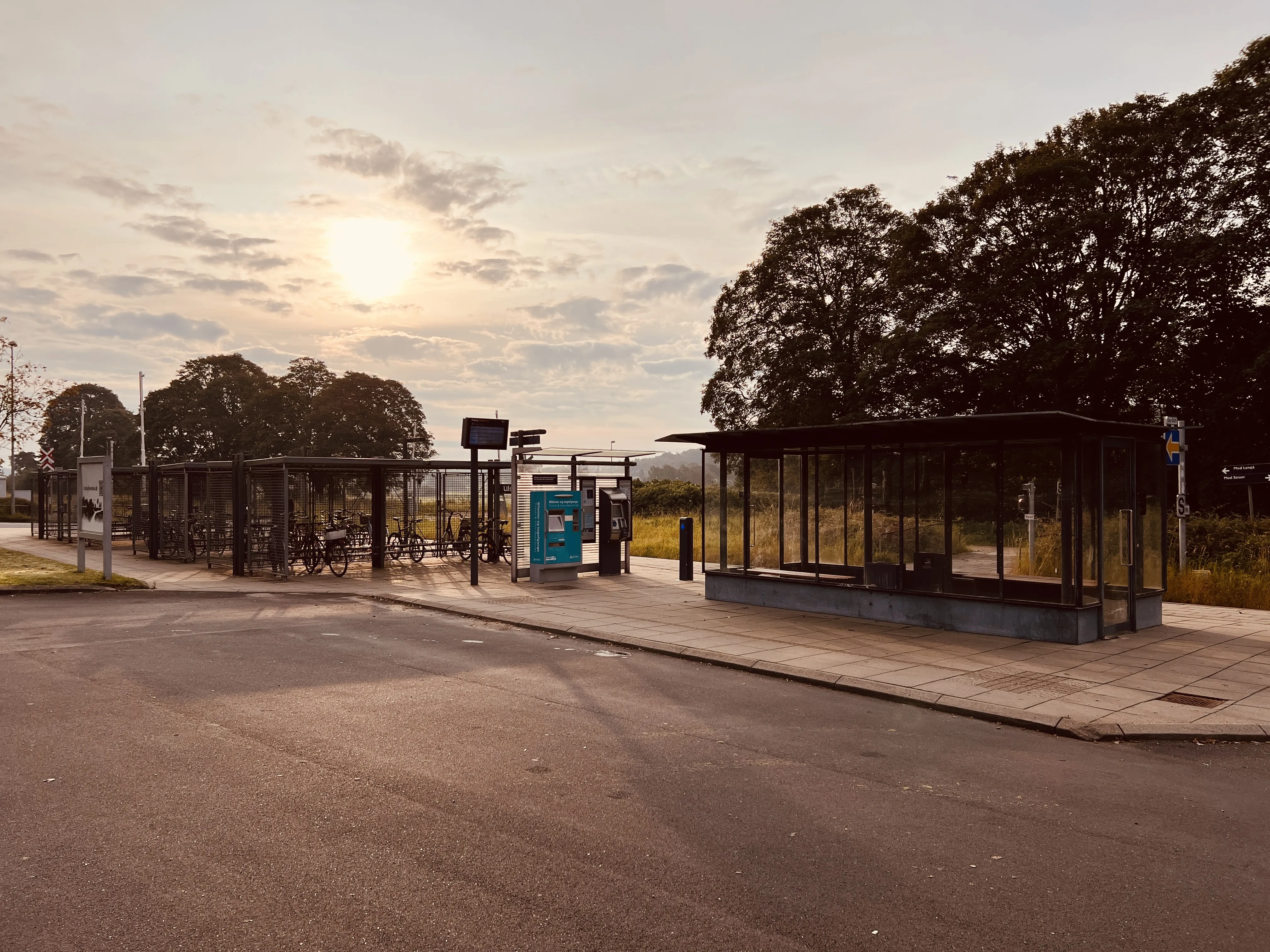 Billede af Ulstrup Trinbræt. Billede af Ulstrup Trinbræt.