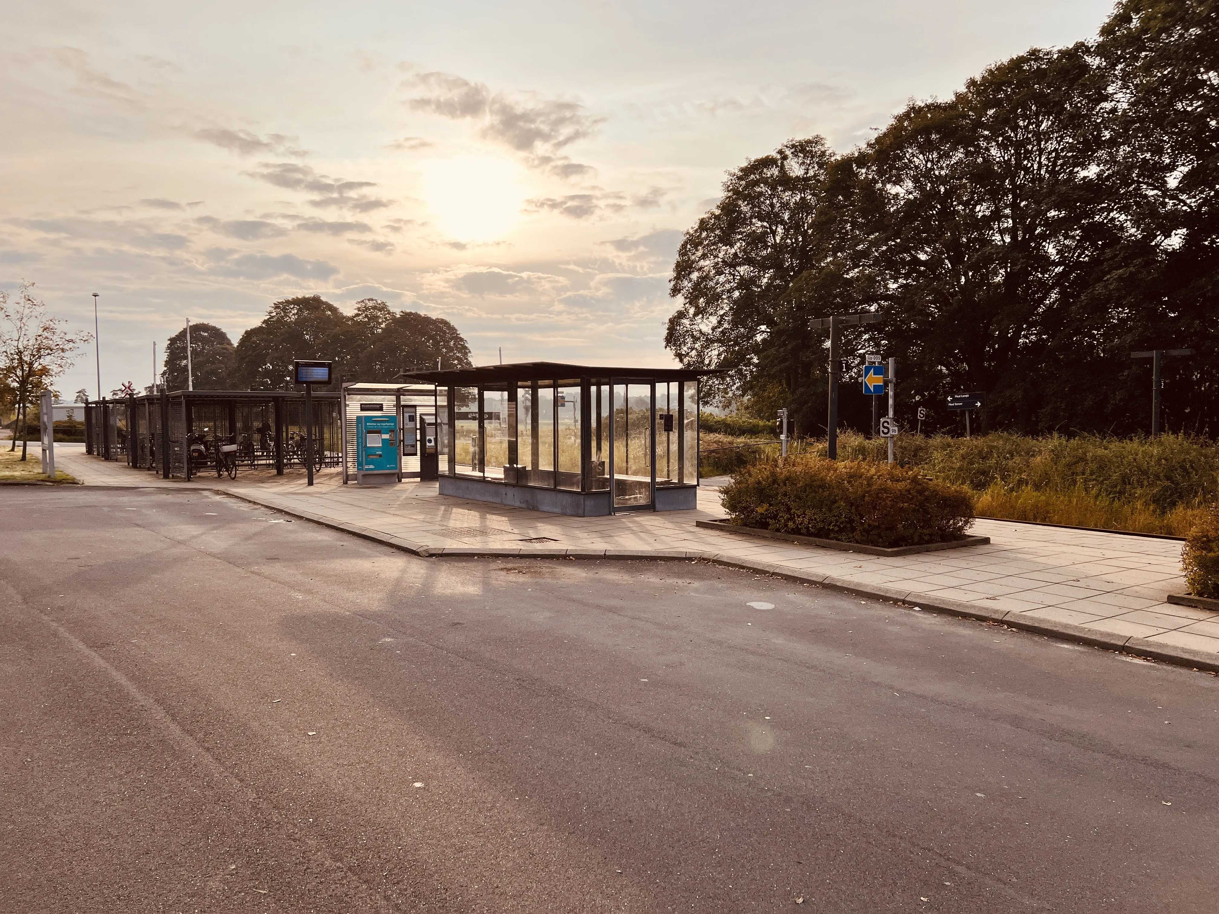 Billede af Ulstrup Trinbræt. Billede af Ulstrup Trinbræt.