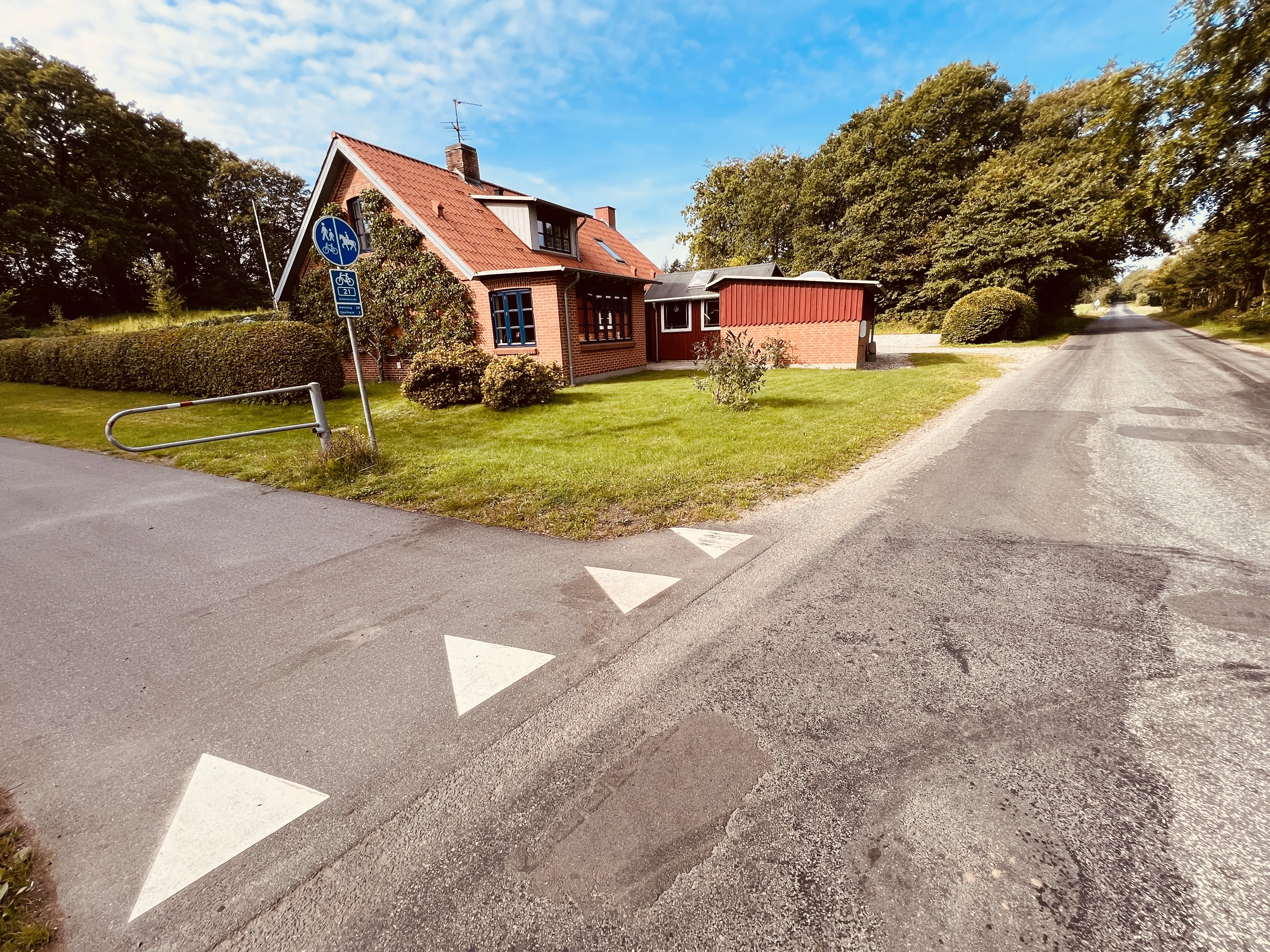 Billede af Stanghede Trinbræt med Sidespor - Trinbræt med Sidespor er nedrevet, men Stanghede Trinbræt med Sidespor har ligget her. Billede af Stanghede Trinbræt med Sidespor - Trinbræt med Sidespor er nedrevet, men Stanghede Trinbræt med Sidespor har ligget her.