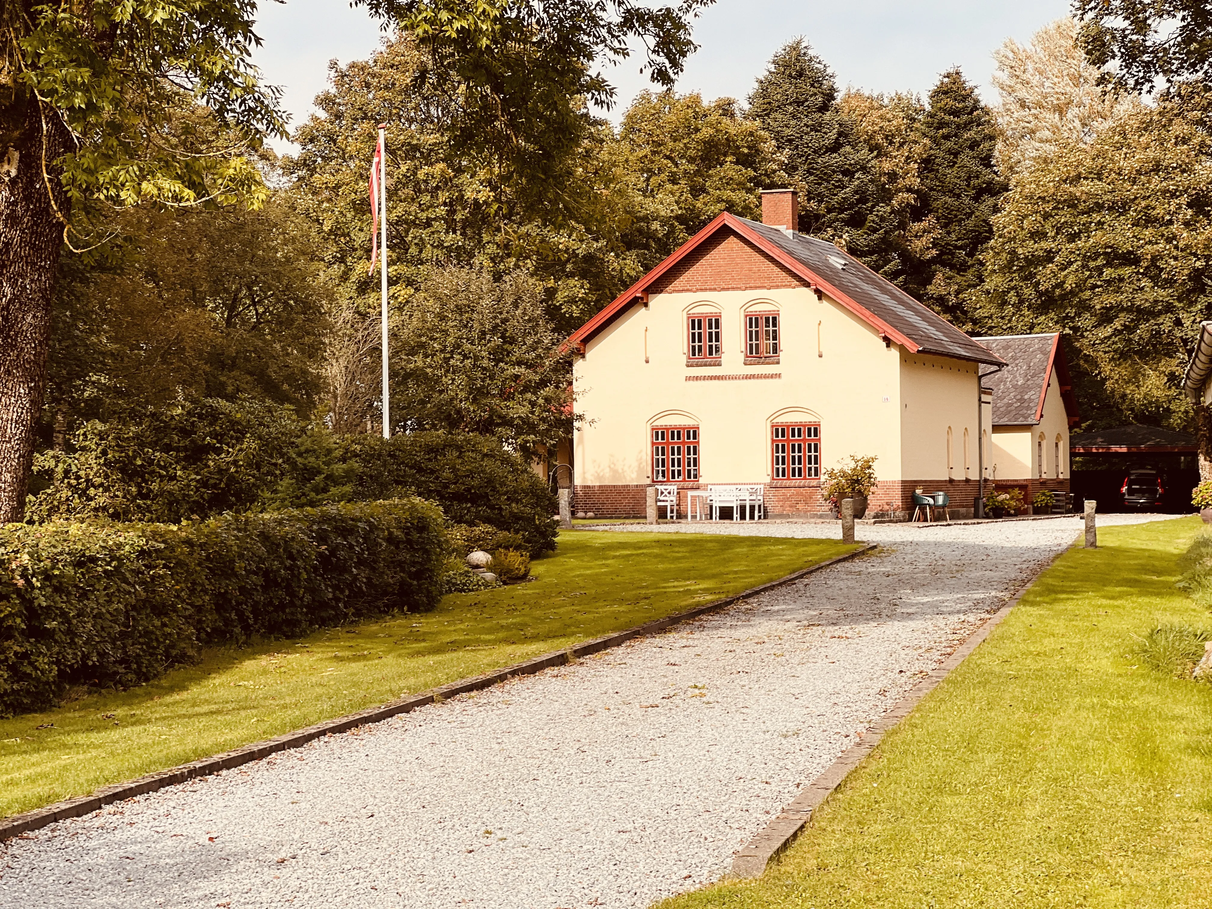 Billede af Nybo Trinbræt. Billede af Nybo Trinbræt.