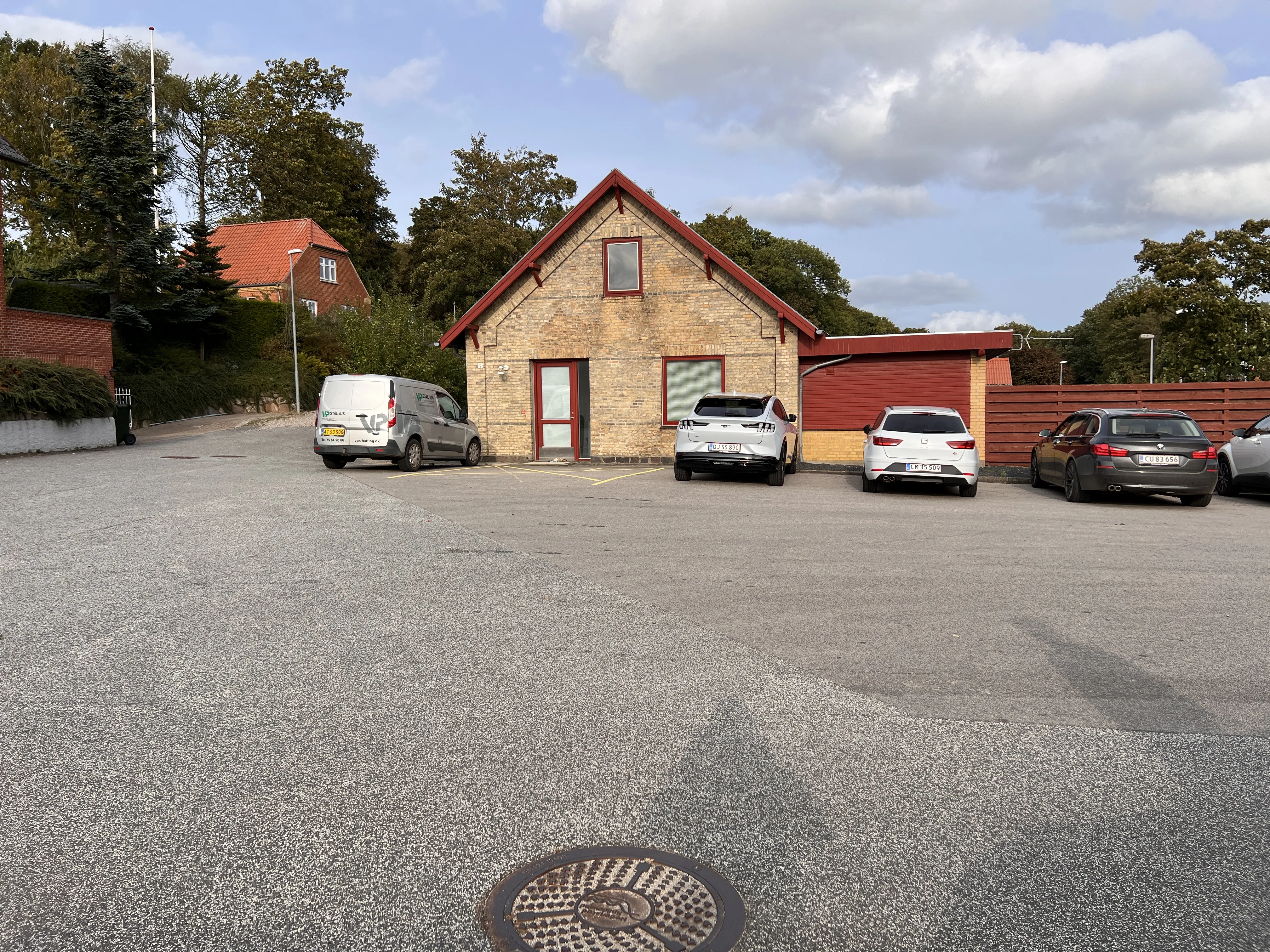 Billede af Rask Mølle Station. Billede af Rask Mølle Station.