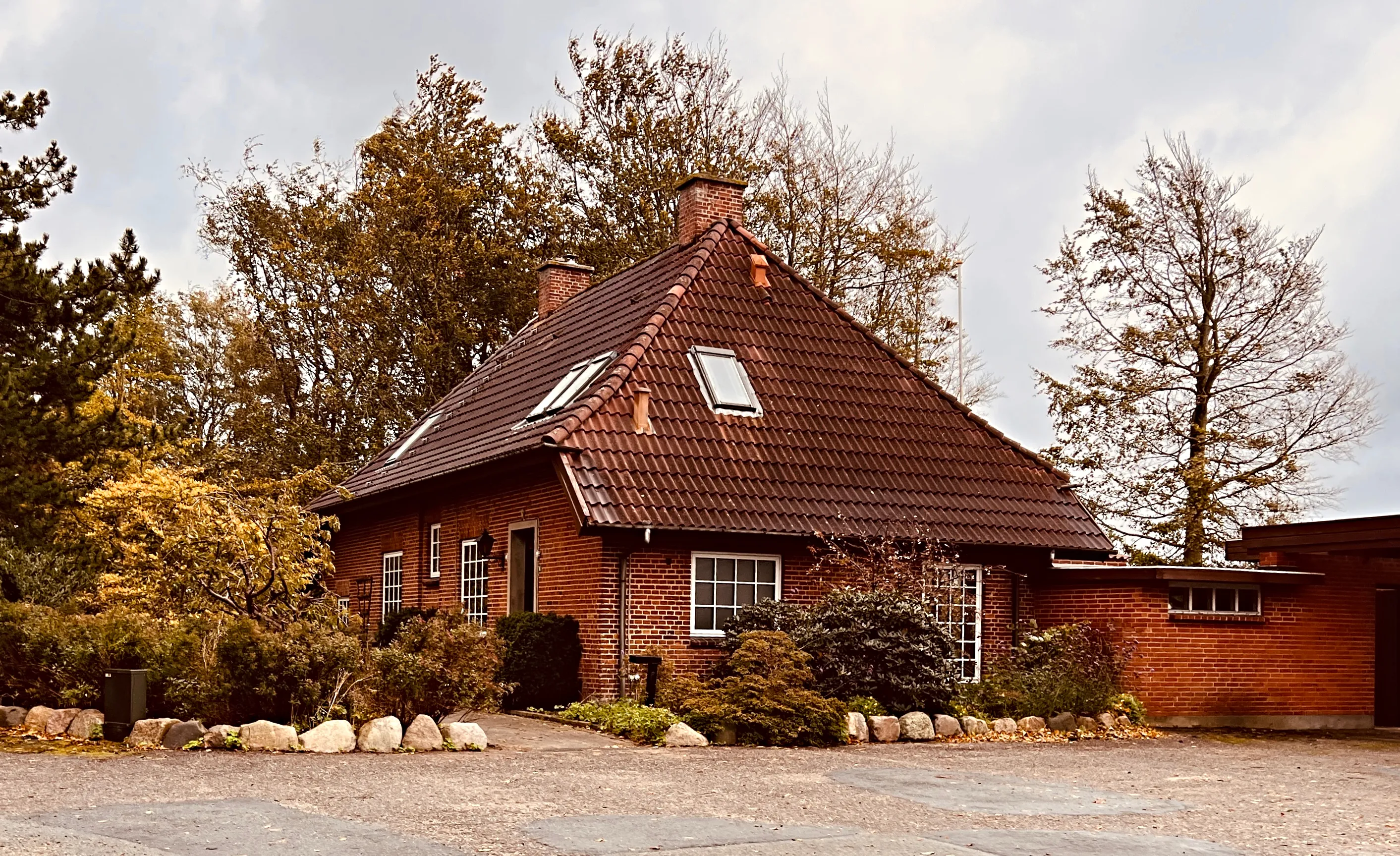 Billede af Egense Station. Billede af Egense Station.