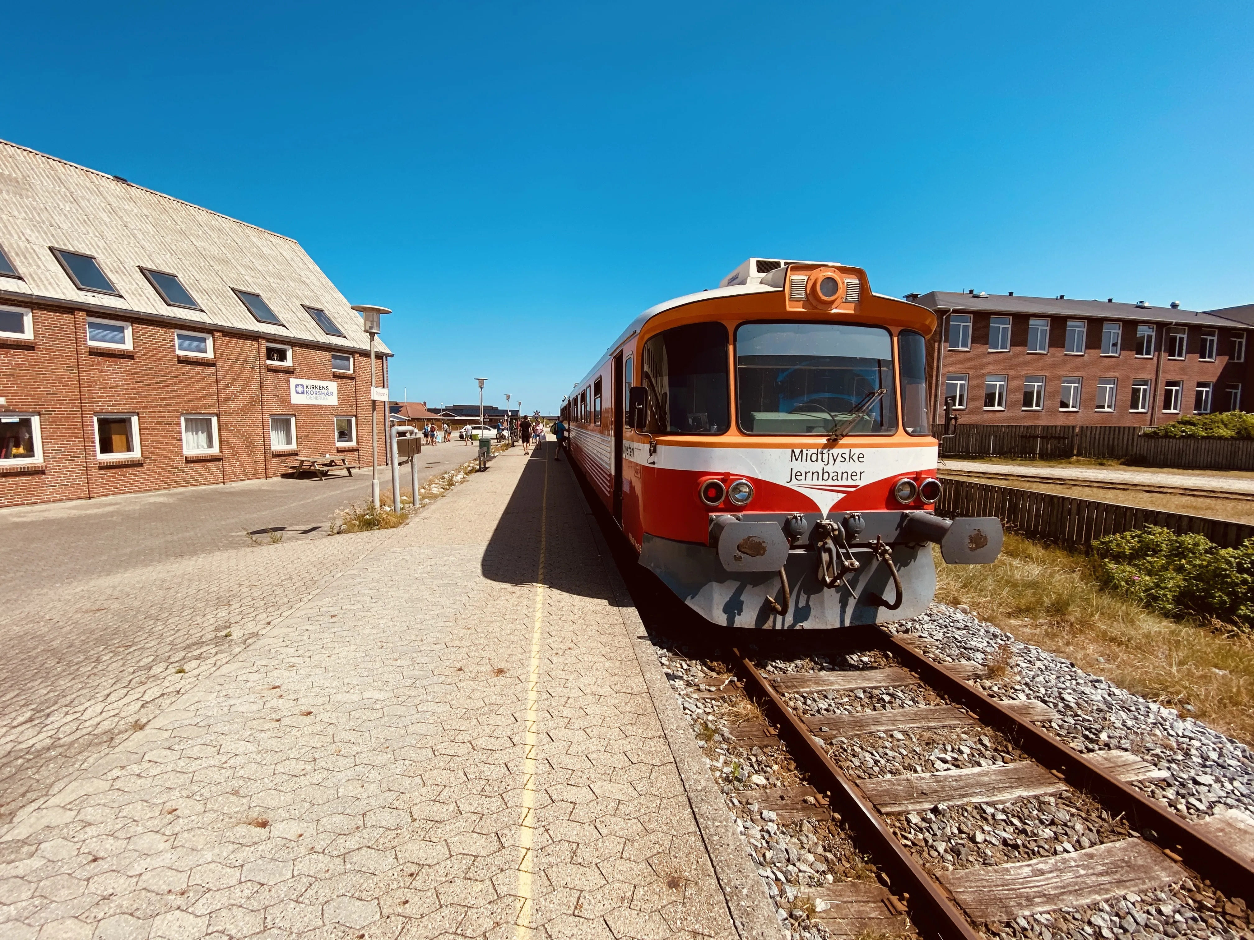 Billede af "Kysten" (MjbaD YM 39) og oprindelig OHJ YM 57 - her fotograferet ud for Thyborøn Havn Trinbræt. Billede af "Kysten" (MjbaD YM 39) og oprindelig OHJ YM 57 - her fotograferet ud for Thyborøn Havn Trinbræt.