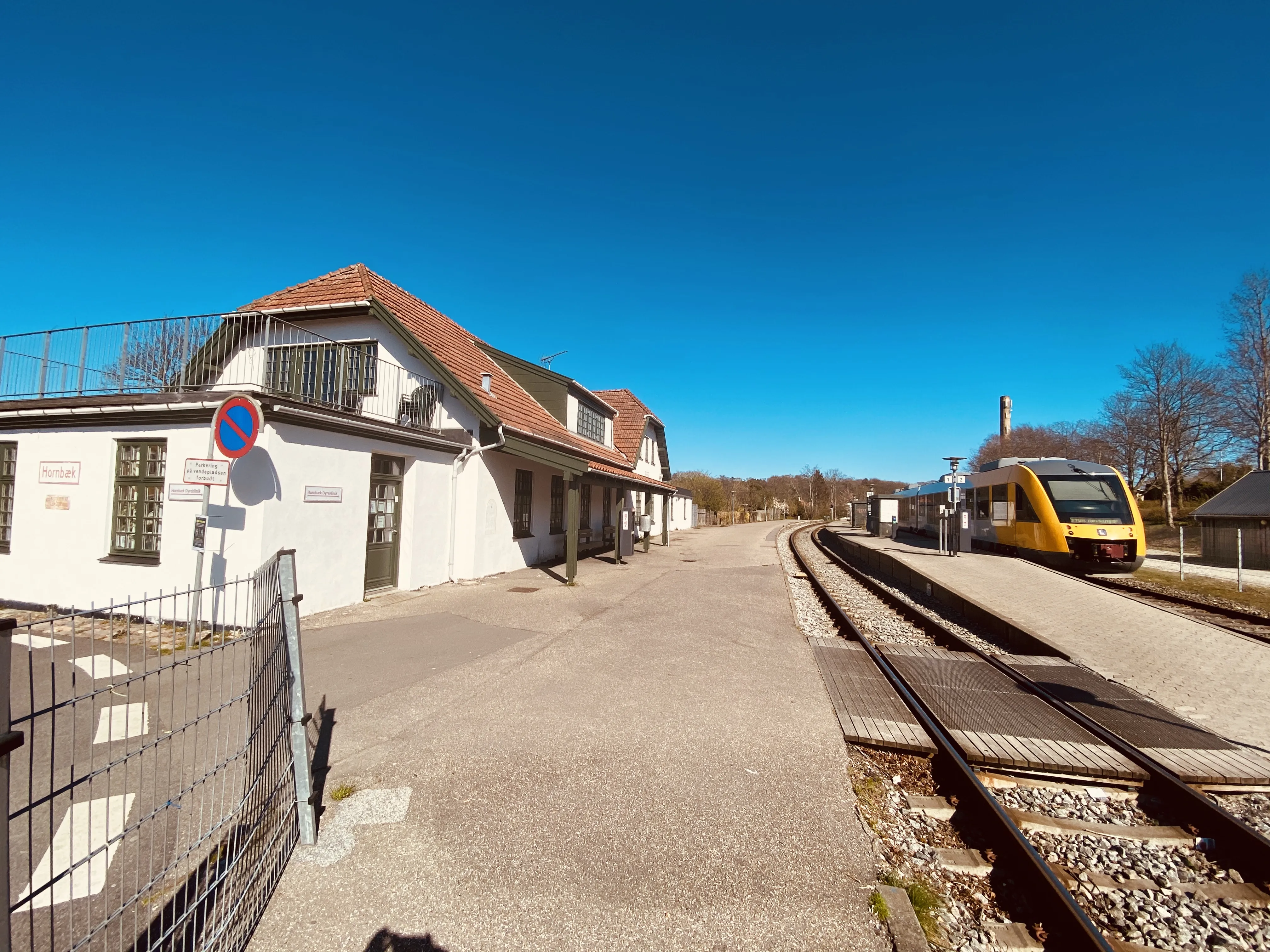 Billede af LT 107-207, tidligere LB 107-207 fotograferet ud for Hornbæk Station. Billede af LT 107-207, tidligere LB 107-207 fotograferet ud for Hornbæk Station.