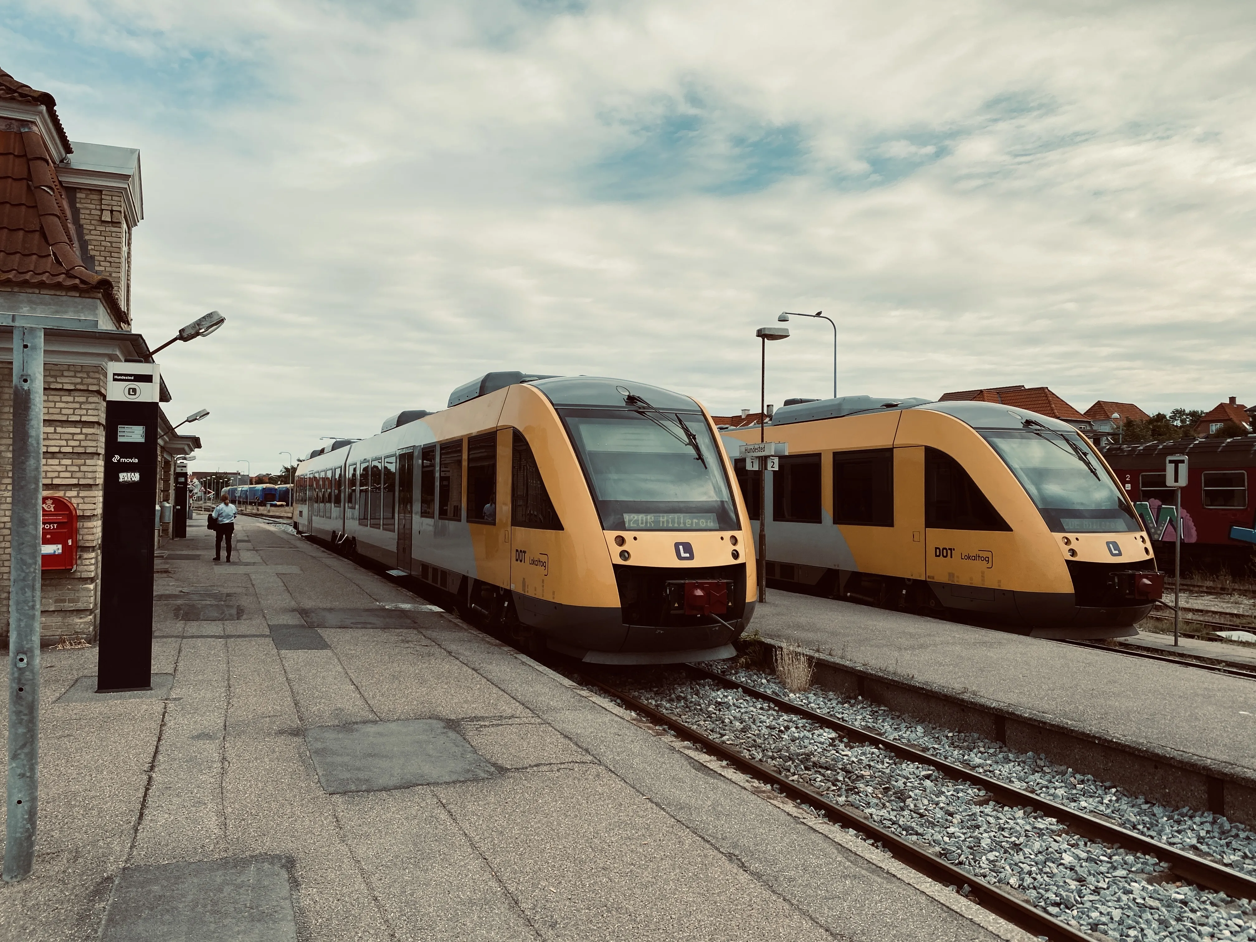 Billede af LT 115-215, tidligere LB 115-215 fotograferet ud for Hundested Station. Billede af LT 115-215, tidligere LB 115-215 fotograferet ud for Hundested Station.