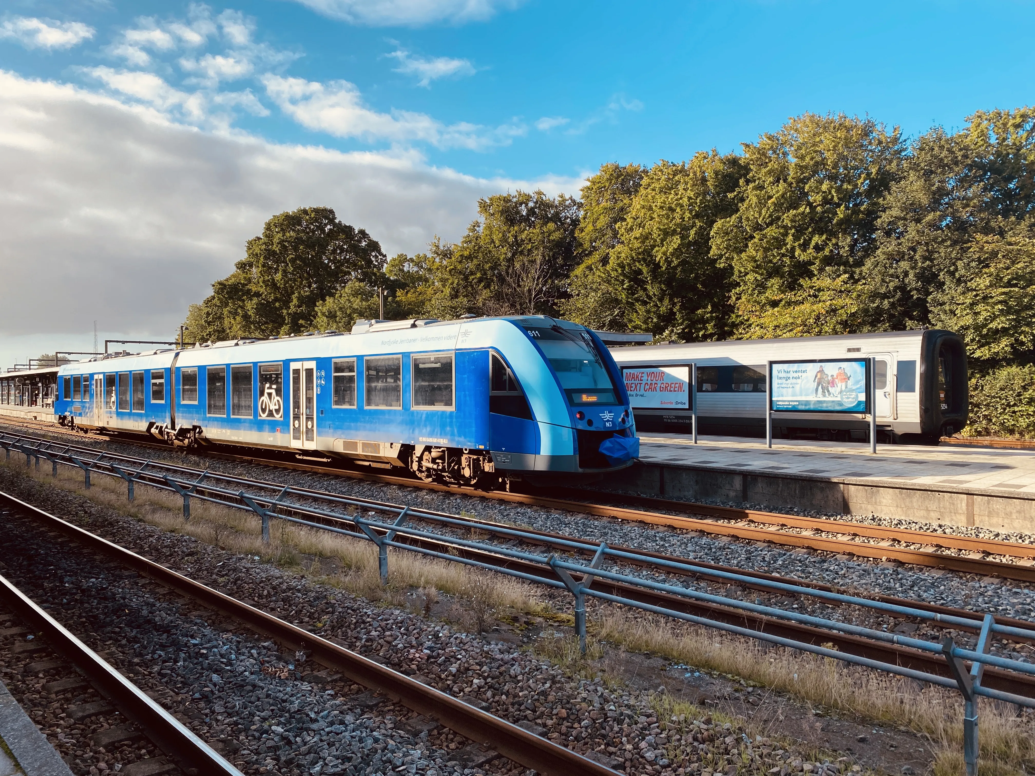 Billede af NJJ LM 611 fotograferet ud for Aalborg Station. Billede af NJJ LM 611 fotograferet ud for Aalborg Station.