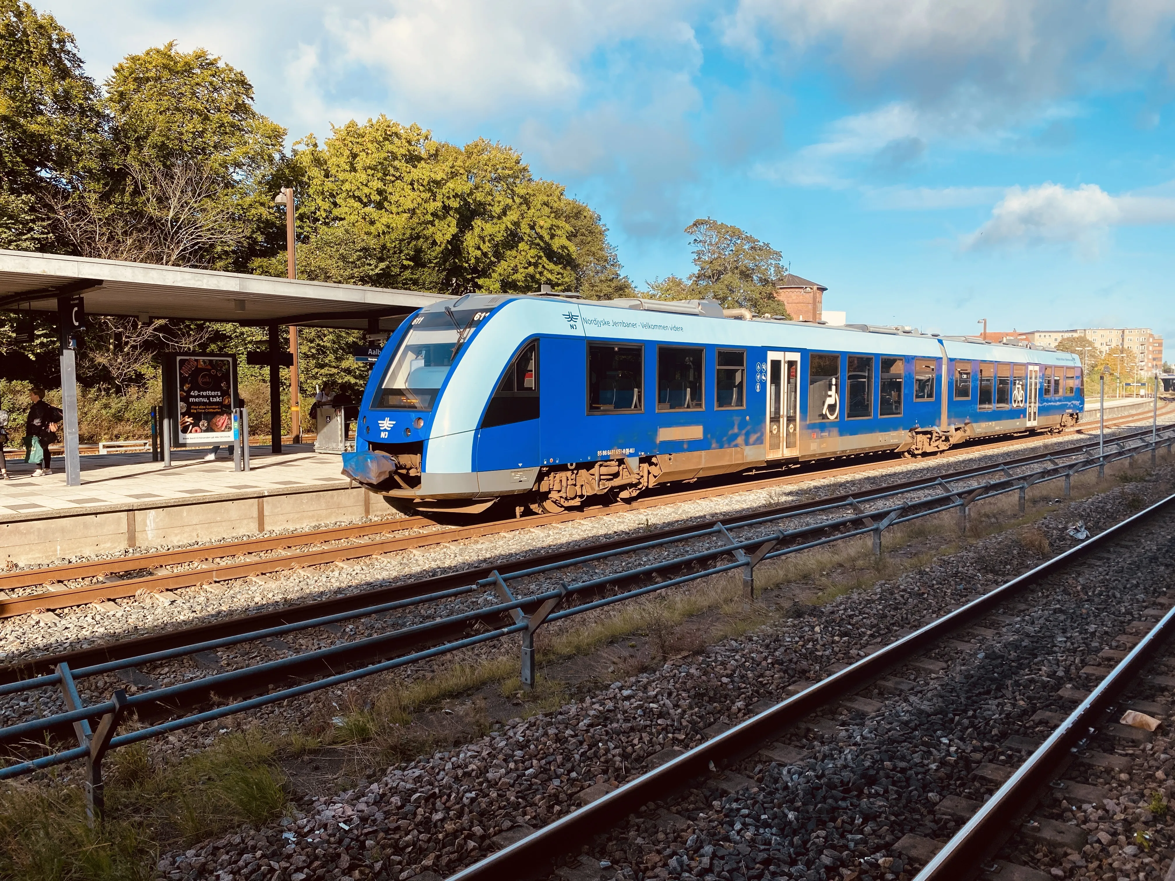 Billede af NJJ LM 611 fotograferet ud for Aalborg Station. Billede af NJJ LM 611 fotograferet ud for Aalborg Station.