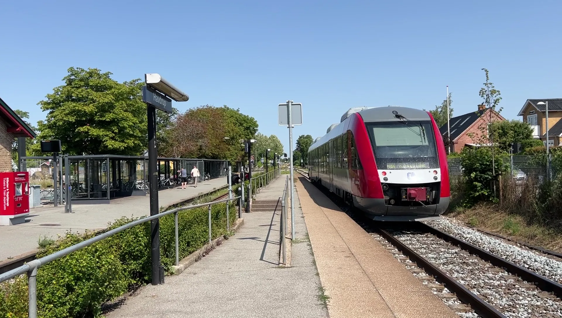 Billede af LT 2031-2131, tidligere VL 2031-2131 fotograferet ud for Havdrup Station. Billede af LT 2031-2131, tidligere VL 2031-2131 fotograferet ud for Havdrup Station.