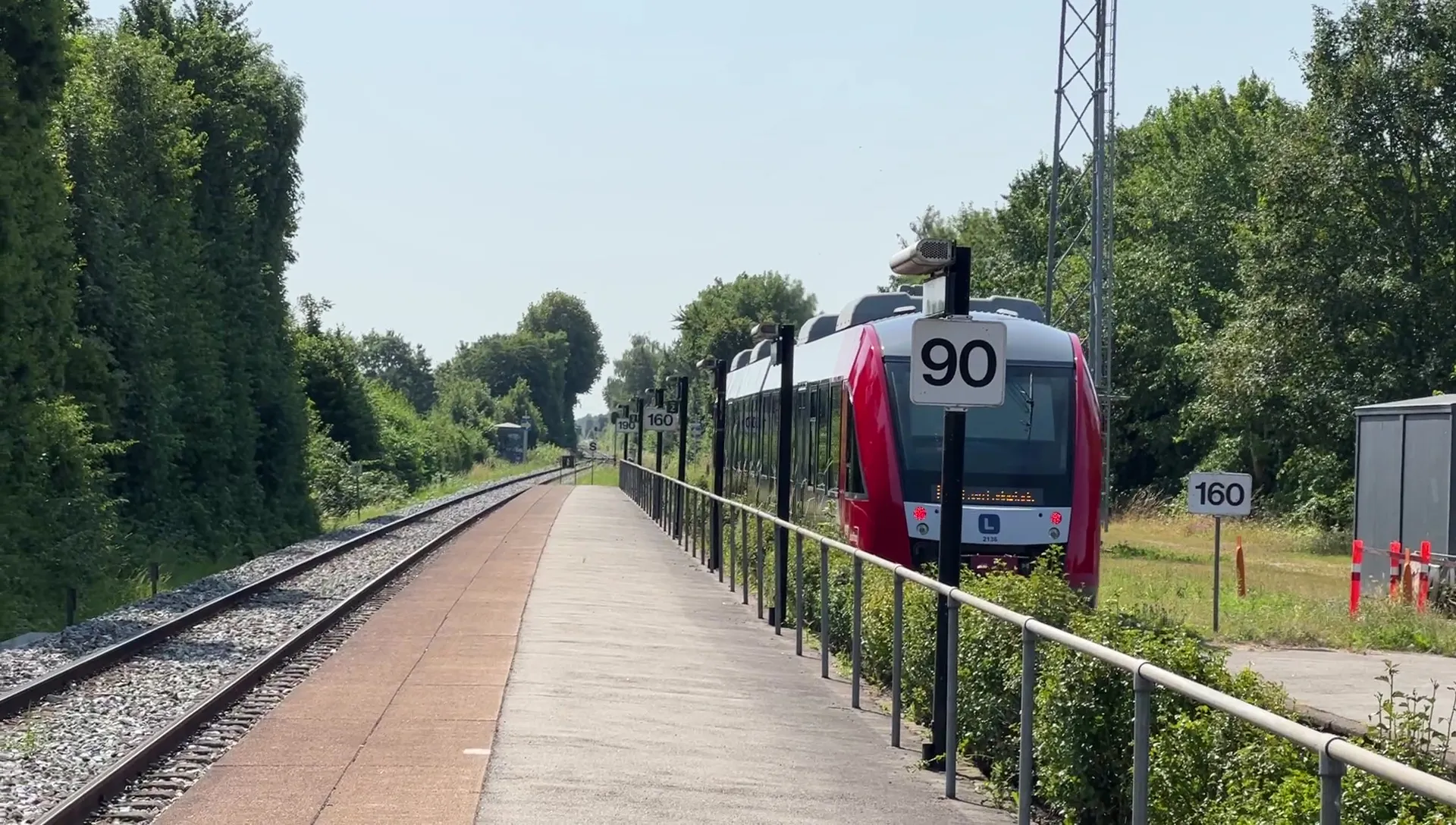 Billede af LT 2031-2131, tidligere VL 2031-2131 fotograferet ud for Havdrup Station. Billede af LT 2031-2131, tidligere VL 2031-2131 fotograferet ud for Havdrup Station.