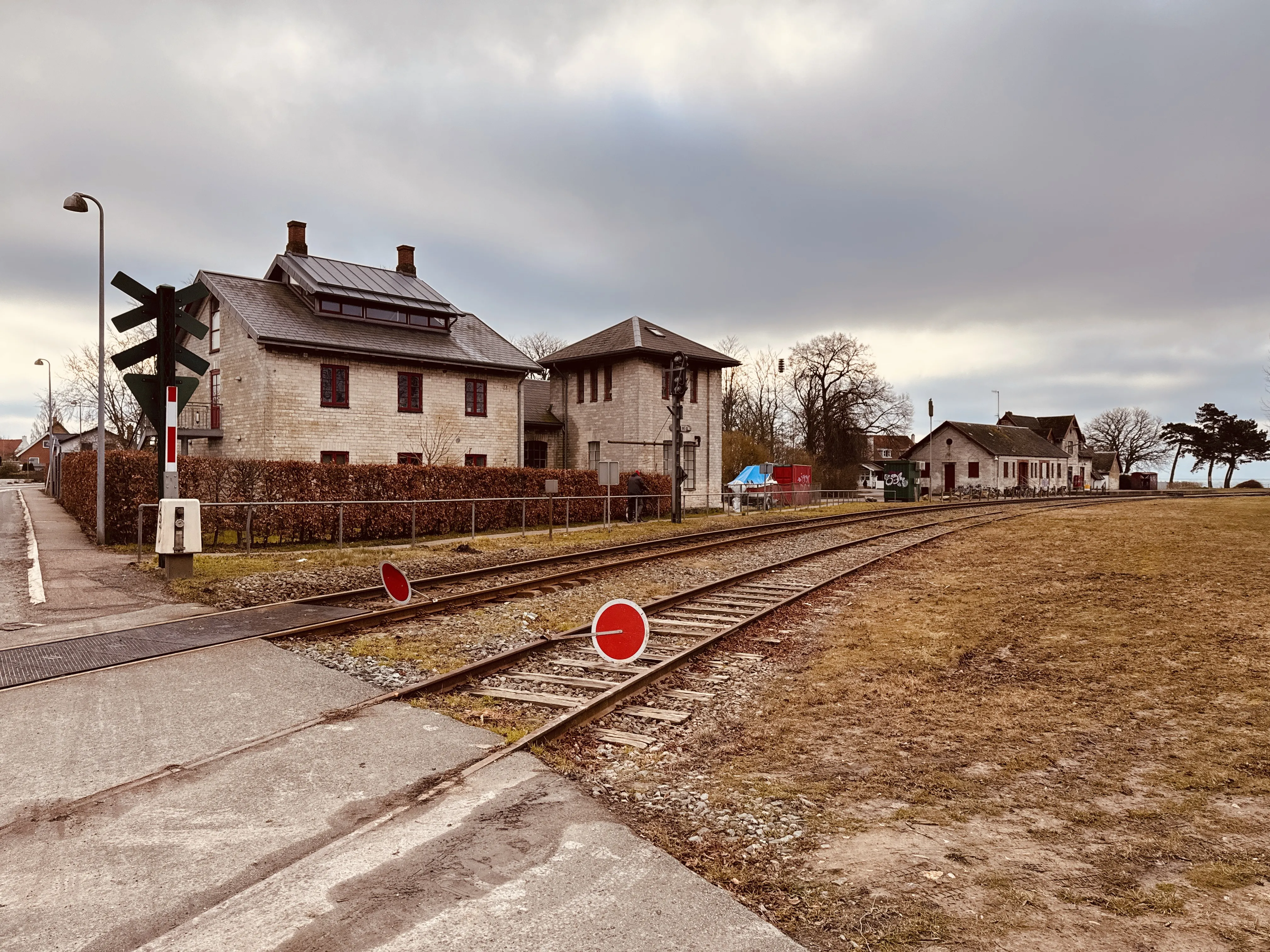 Billede af Rødvig Stations remise.