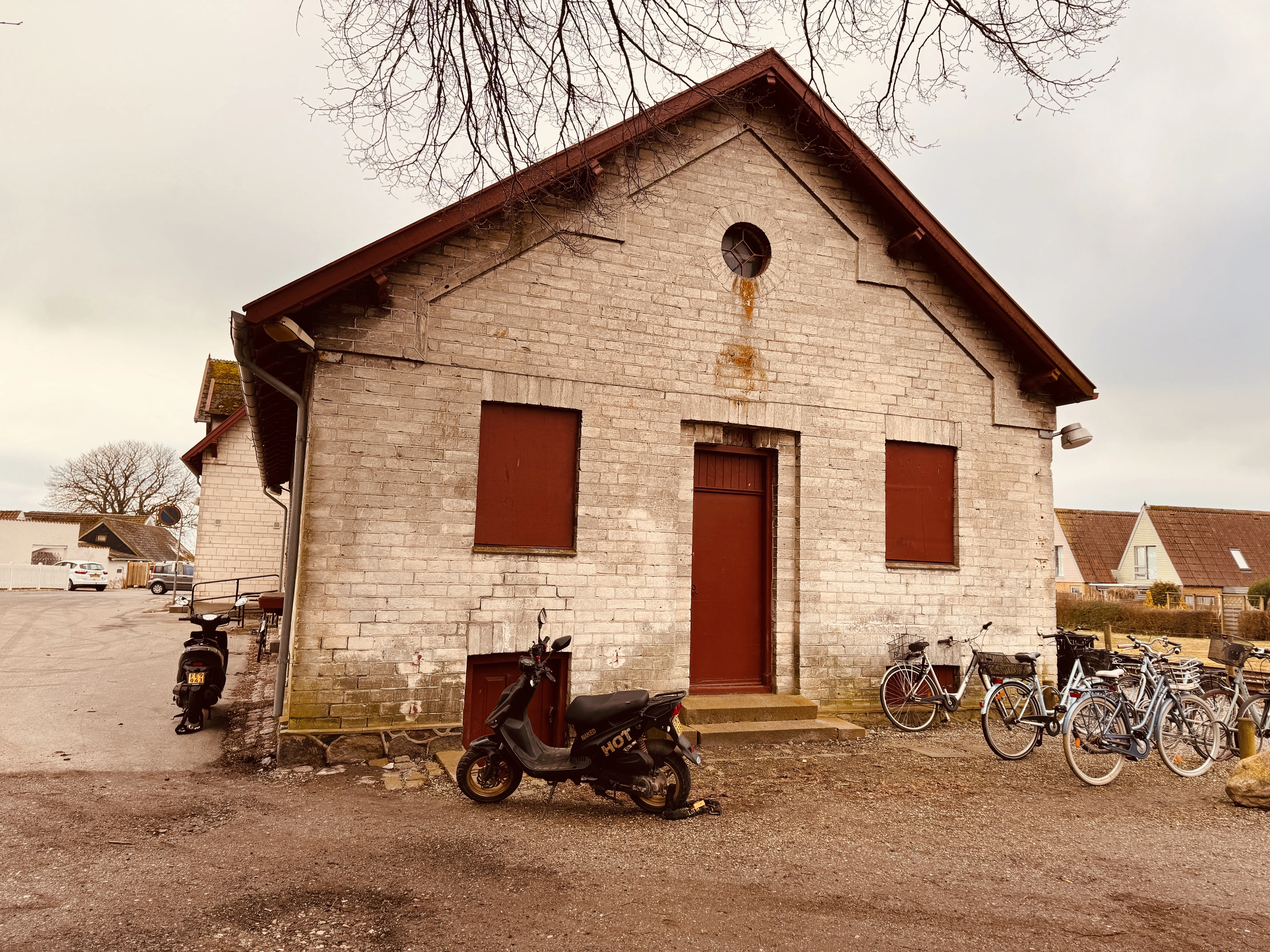 Billede af Rødvig Stations varehus.