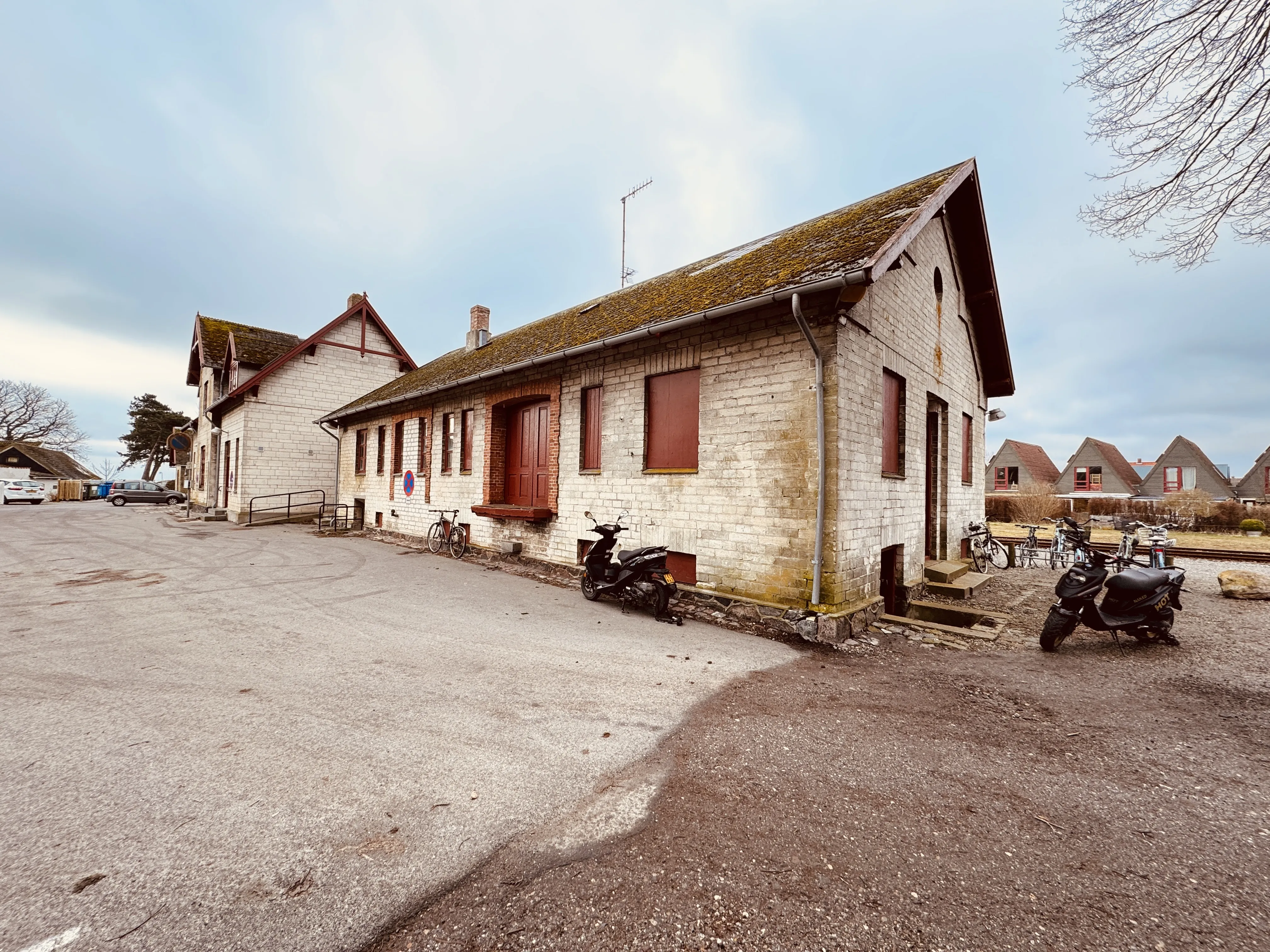 Billede af Rødvig Stations varehus.