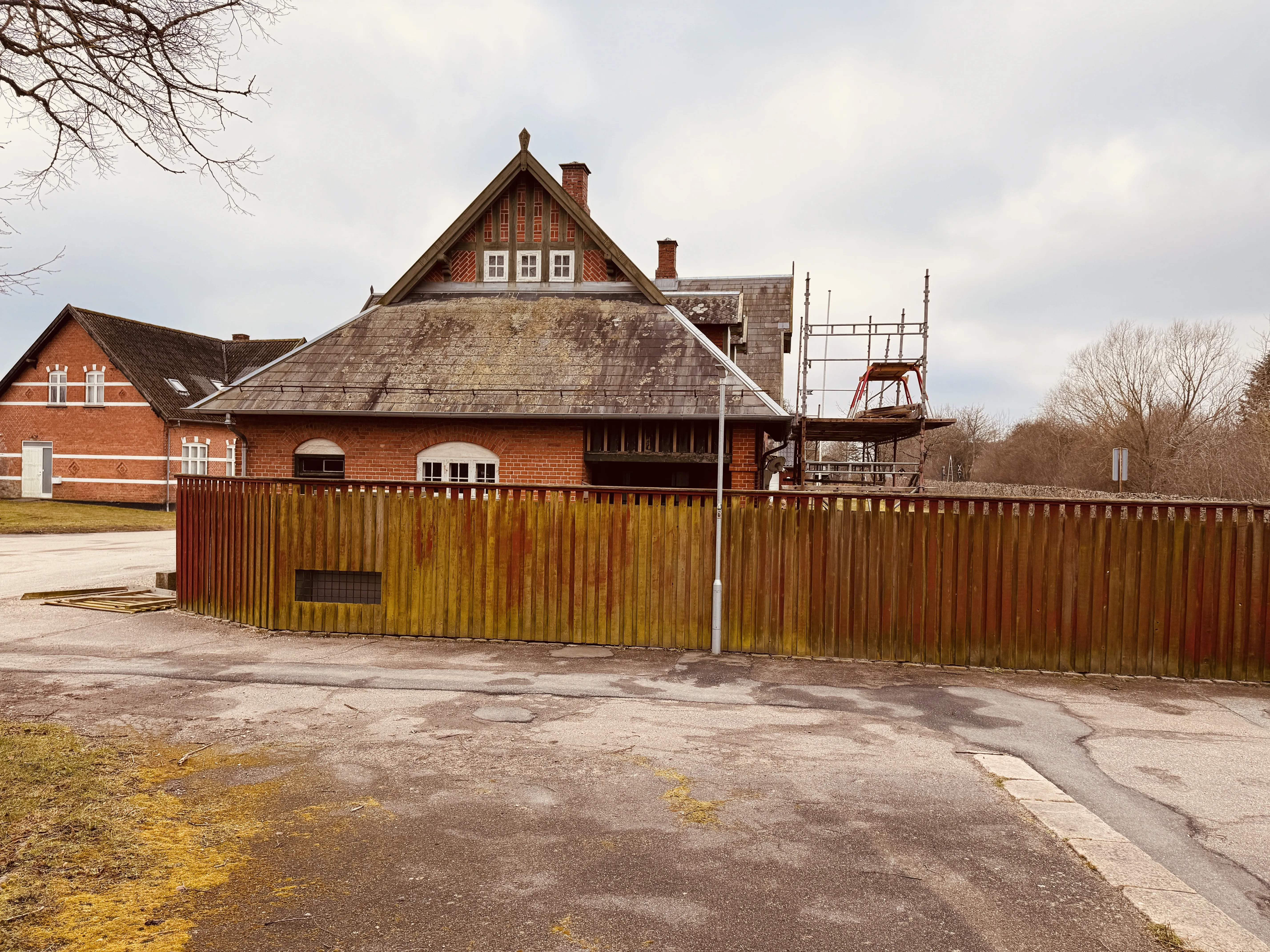 Billede af Vedde Station.