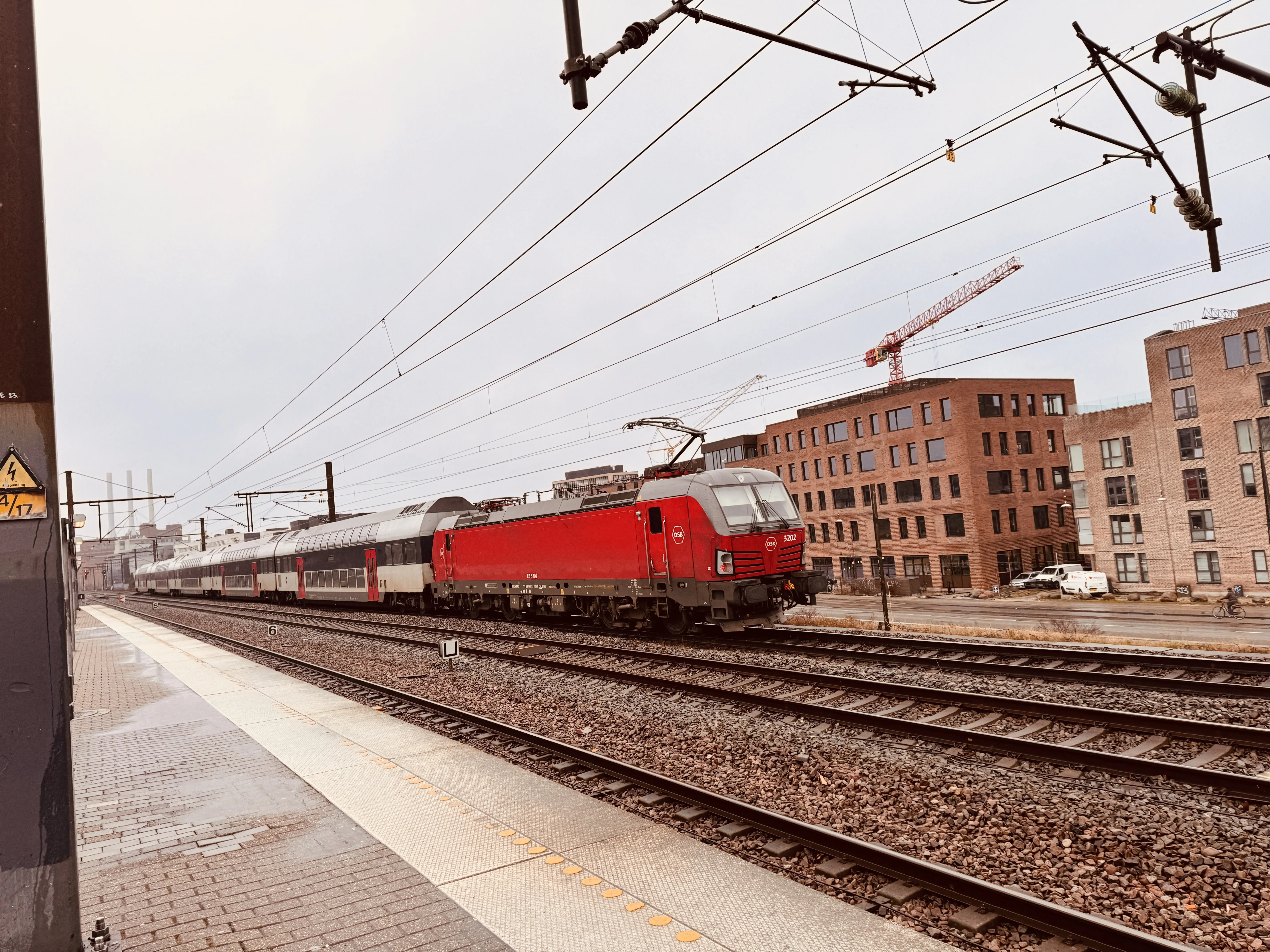 Billede af DSB EB 3202 fotograferet ud for Nordhavn S-togstrinbræt. Billede af DSB EB 3202 fotograferet ud for Nordhavn S-togstrinbræt.