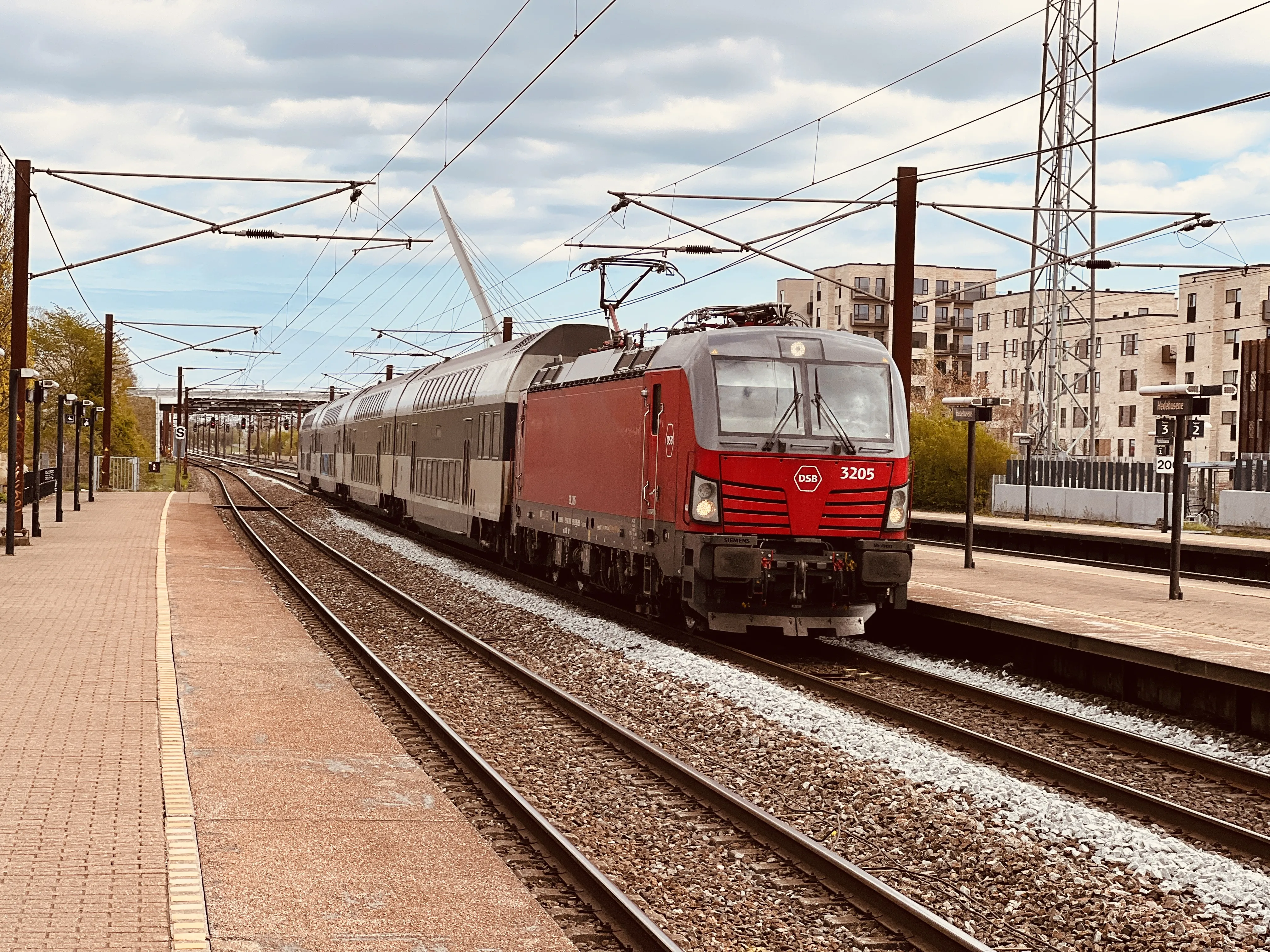 Billede af DSB EB 3205 fotograferet ud for Hedehusene Station. Billede af DSB EB 3205 fotograferet ud for Hedehusene Station.