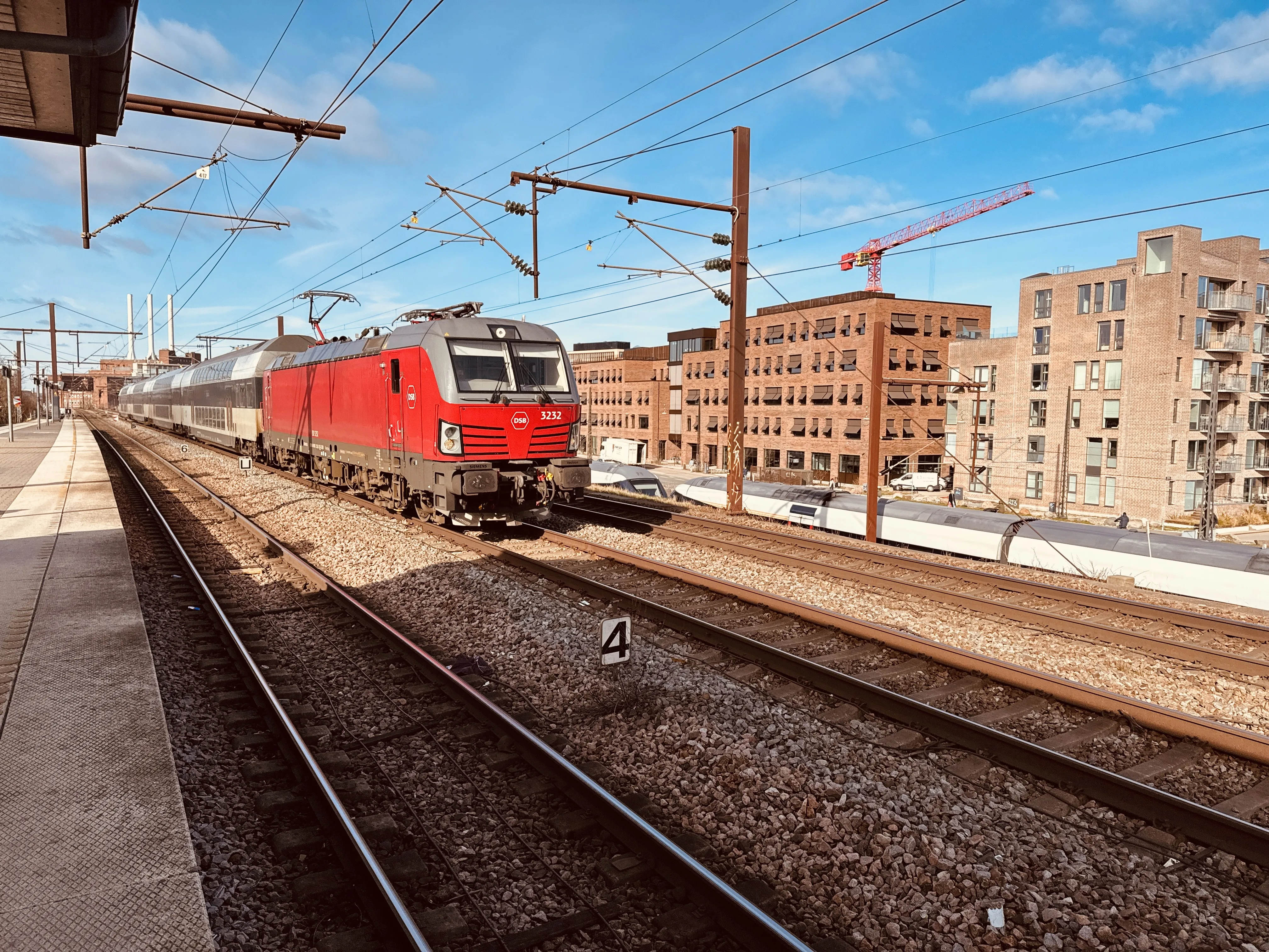 Billede af DSB EB 3232 fotograferet ud for Nordhavn S-togstrinbræt.