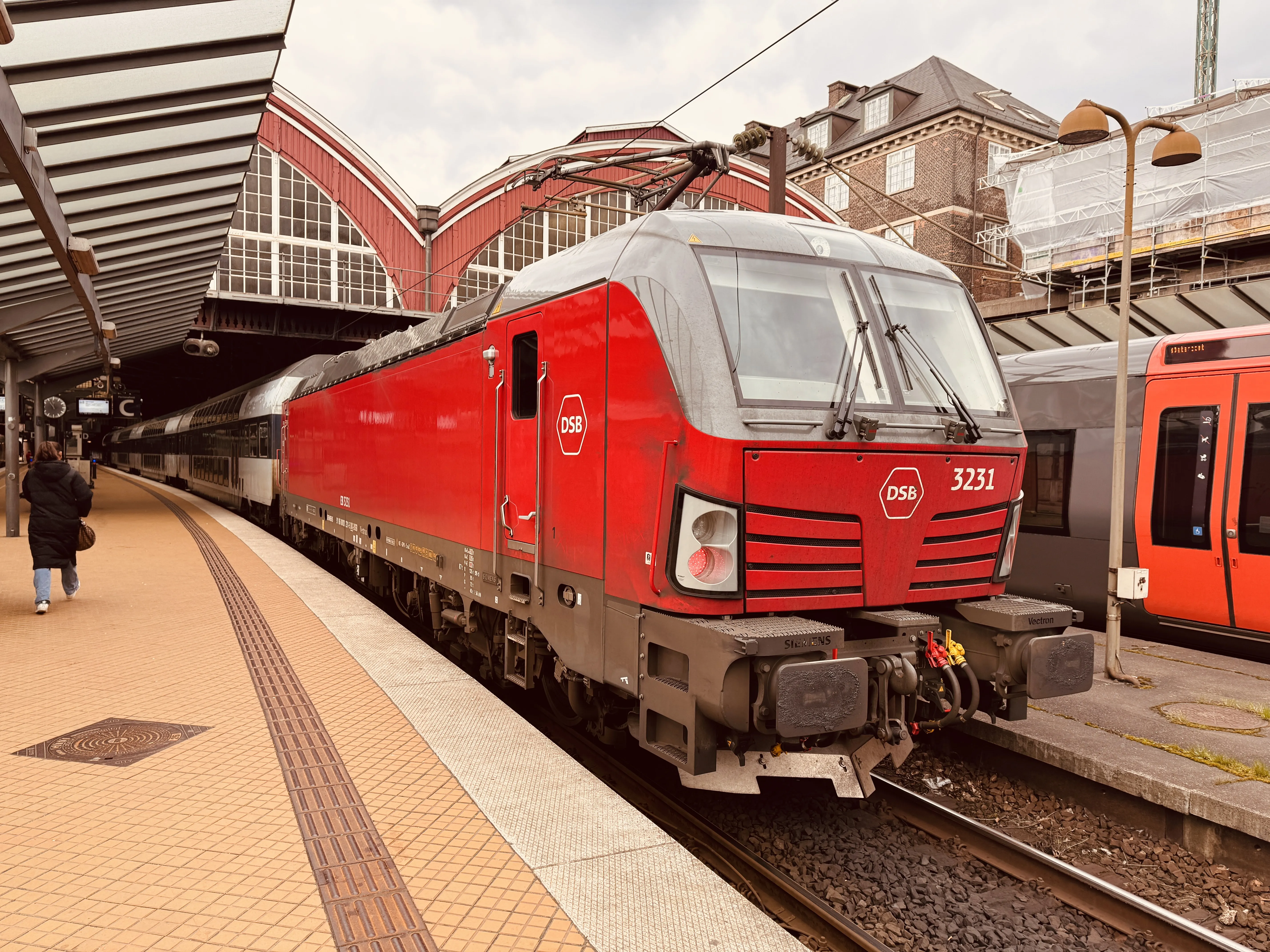 Billede af DSB EB 3231 fotograferet ud for København Hovedbanegård. Billede af DSB EB 3231 fotograferet ud for København Hovedbanegård.
