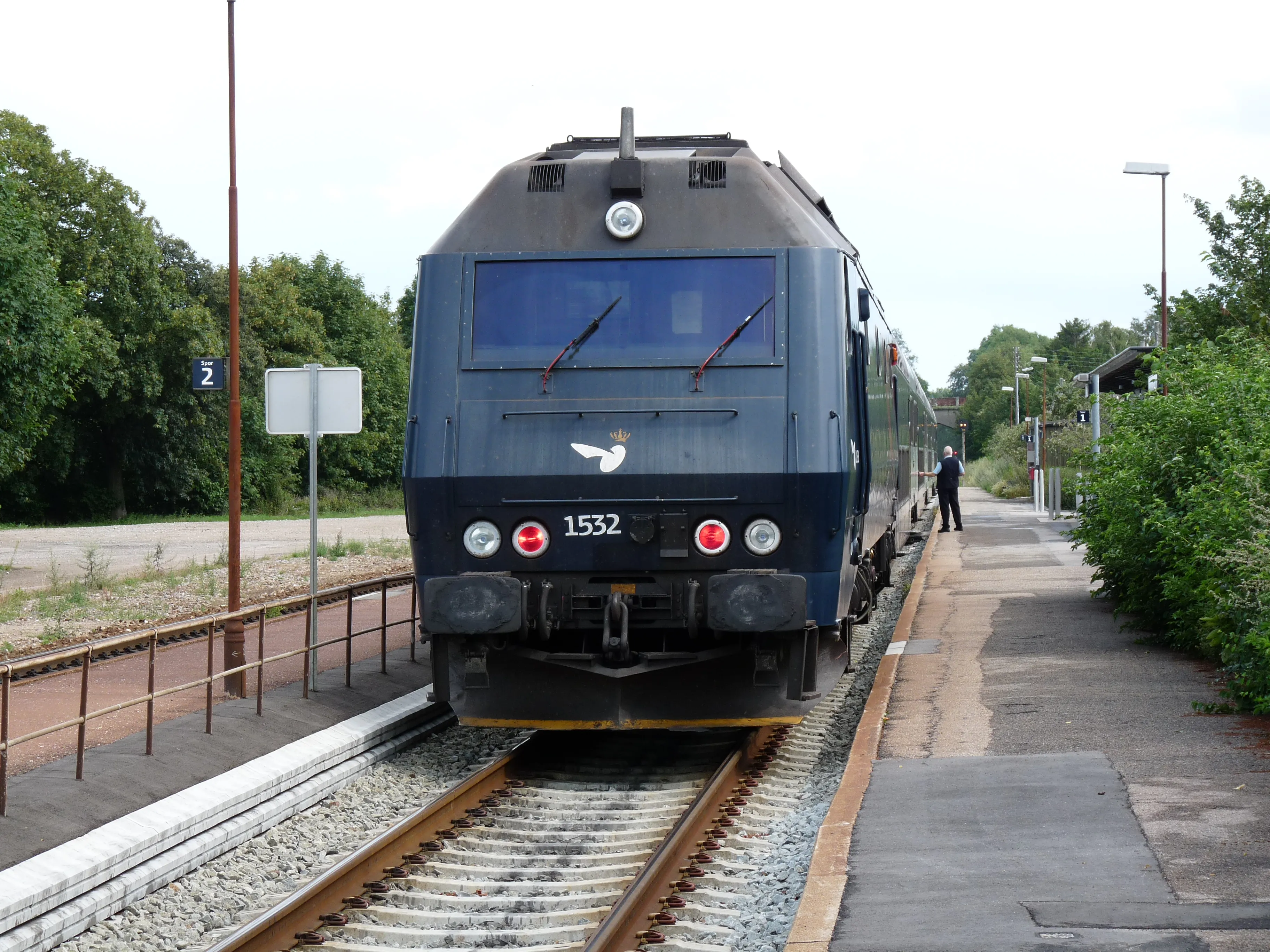 Billede af DSB ME 1532 fotograferet ud for Svebølle Trinbræt. Billede af DSB ME 1532 fotograferet ud for Svebølle Trinbræt.