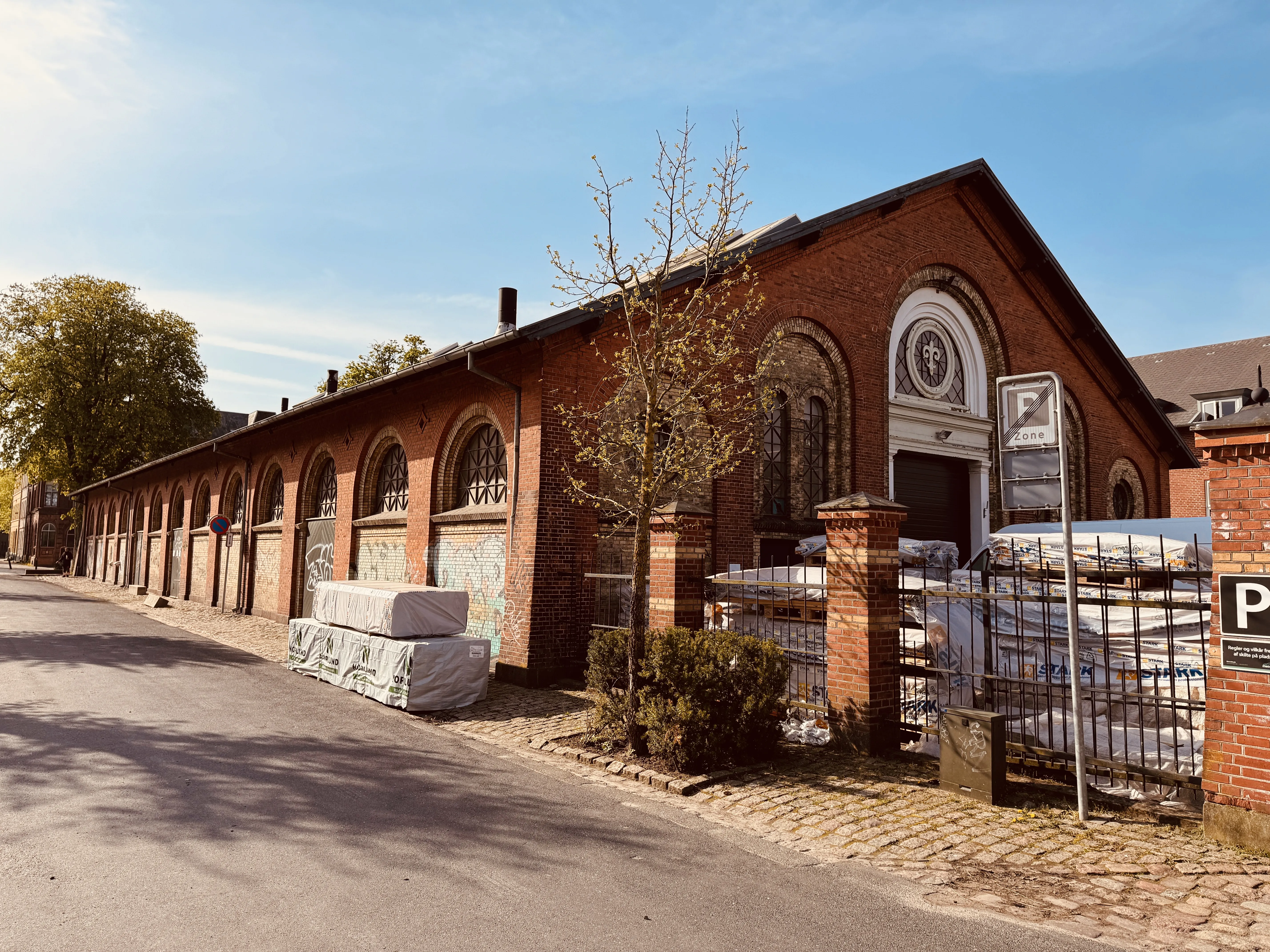 Billede af den nedlagte Triangel fabrik i Odense. Billede af den nedlagte Triangel fabrik i Odense.