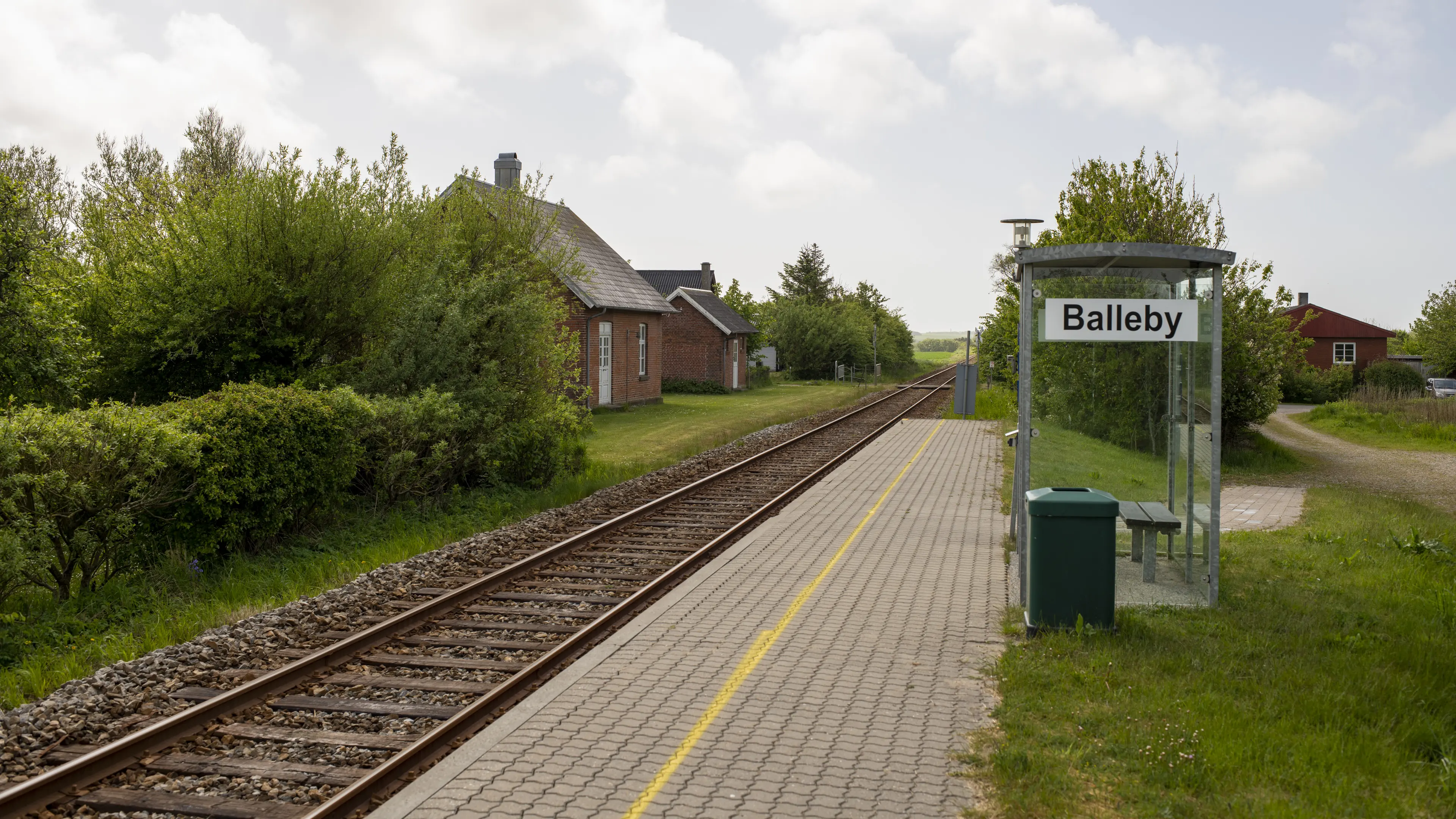 Billede af Balleby Trinbræt med Sidespor. Billede af Balleby Trinbræt med Sidespor.