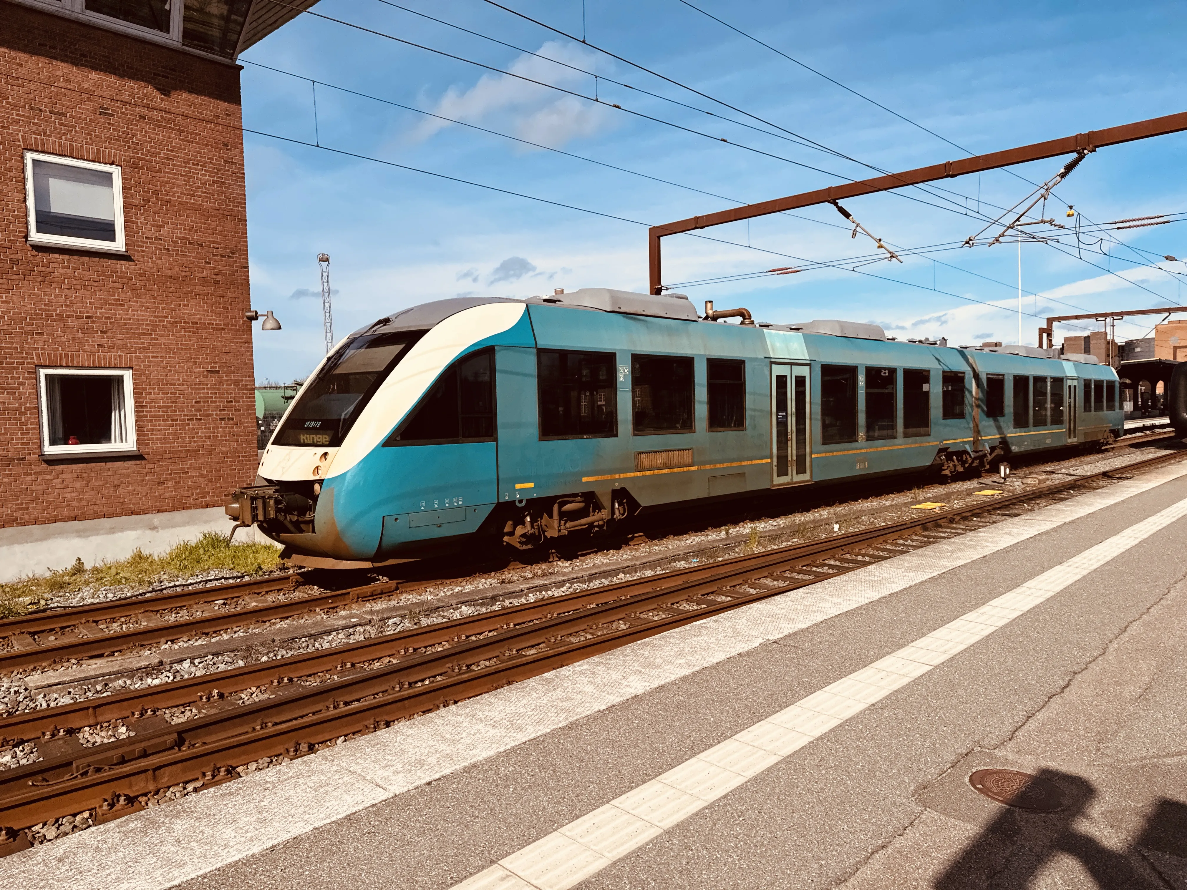 Billede af ARRIVA AR 1017 fotograferet ud for Odense Banegård Center. Billede af ARRIVA AR 1017 fotograferet ud for Odense Banegård Center.