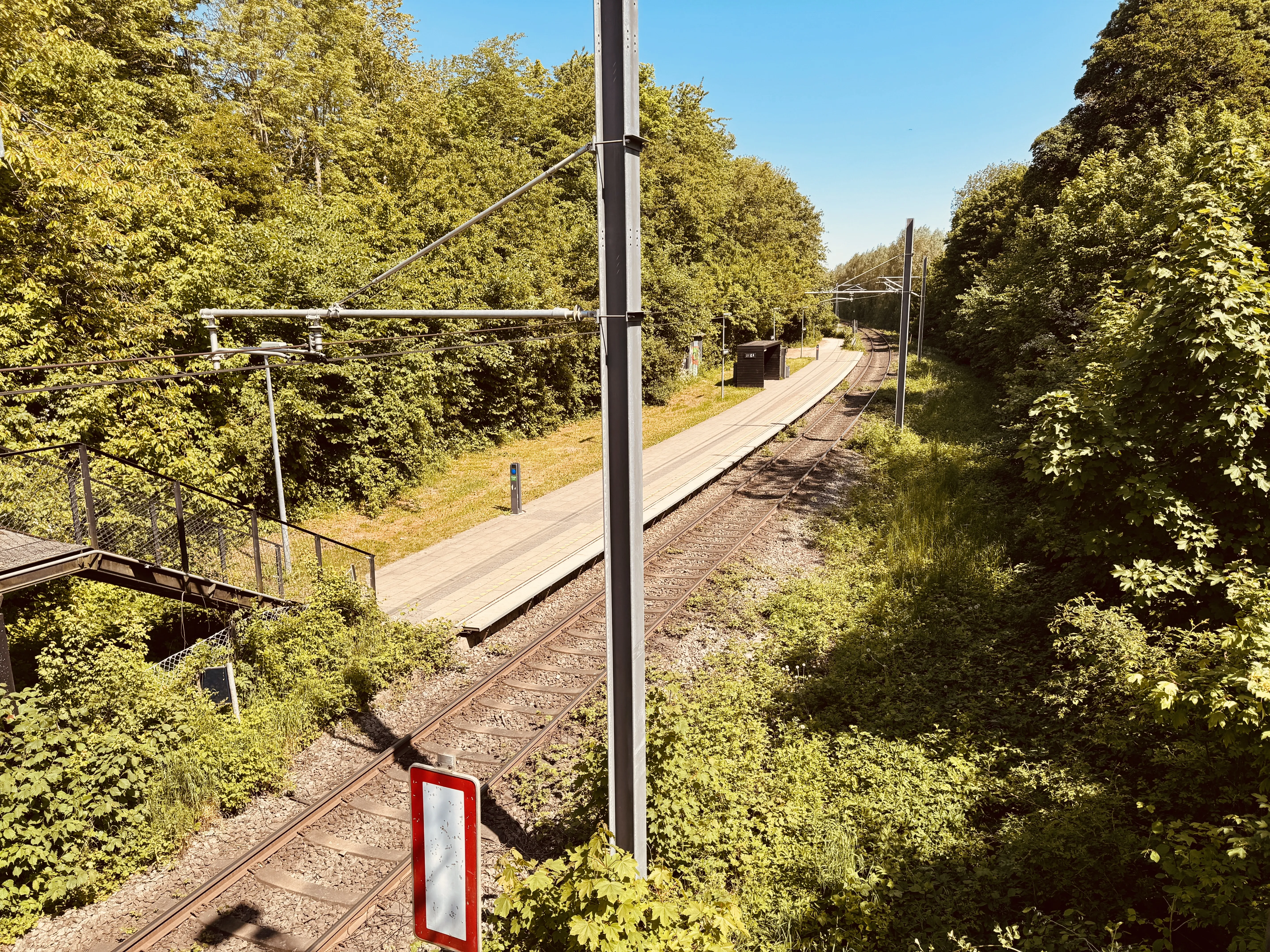 Billede af Lystrup Øst Trinbræt. Billede af Lystrup Øst Trinbræt.