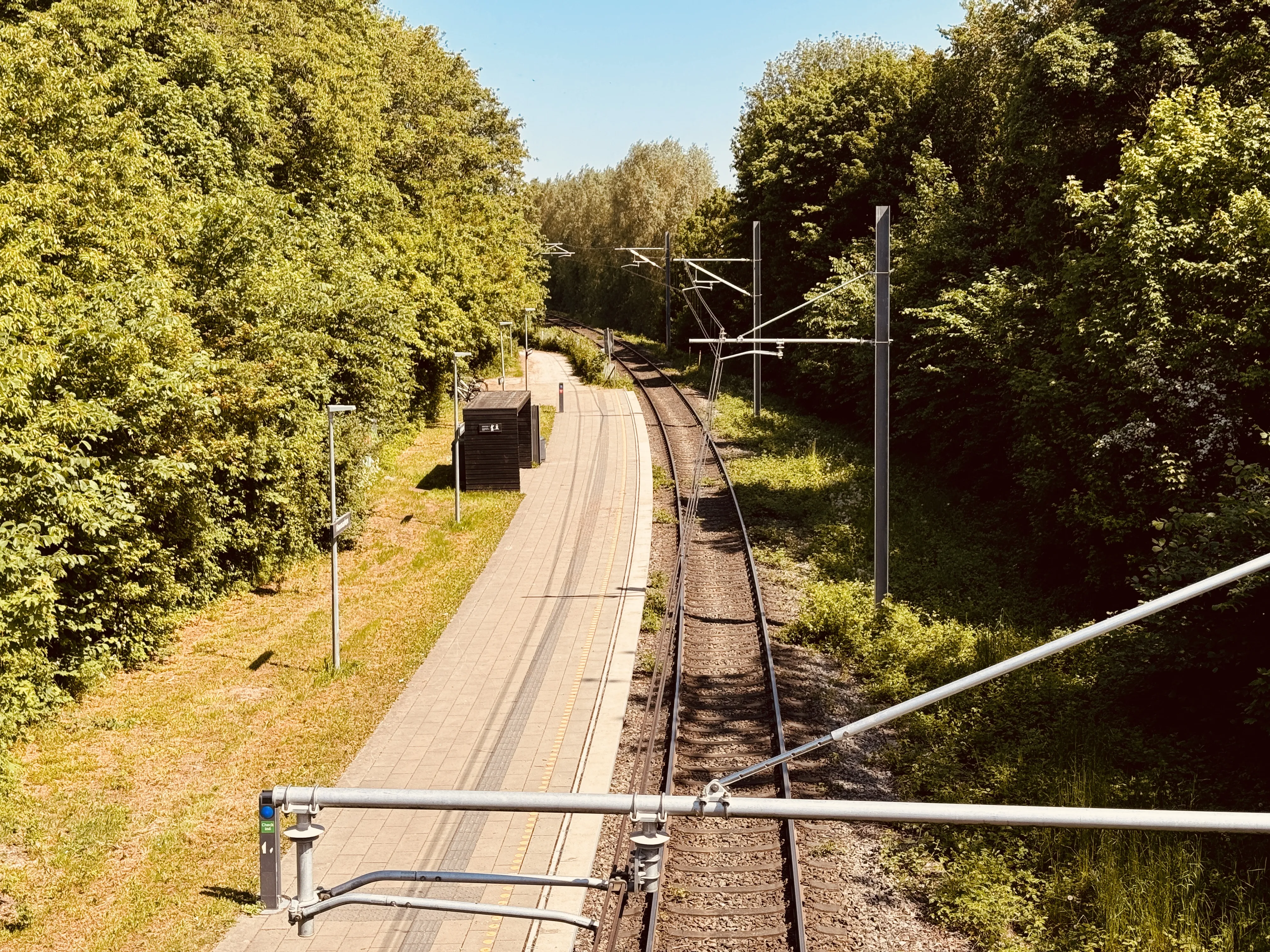 Billede af Lystrup Øst Trinbræt. Billede af Lystrup Øst Trinbræt.