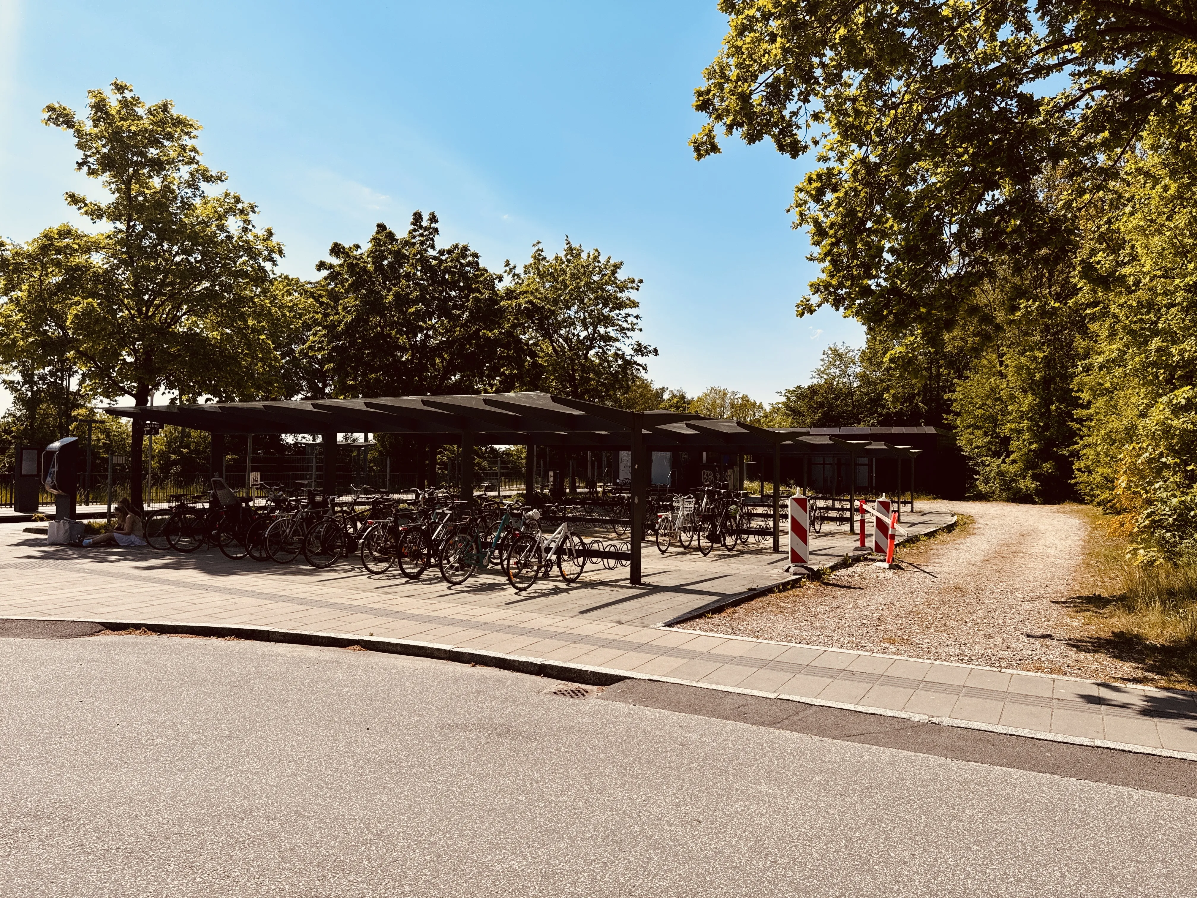 Billede af Lystrup Trinbræt. Billede af Lystrup Trinbræt.