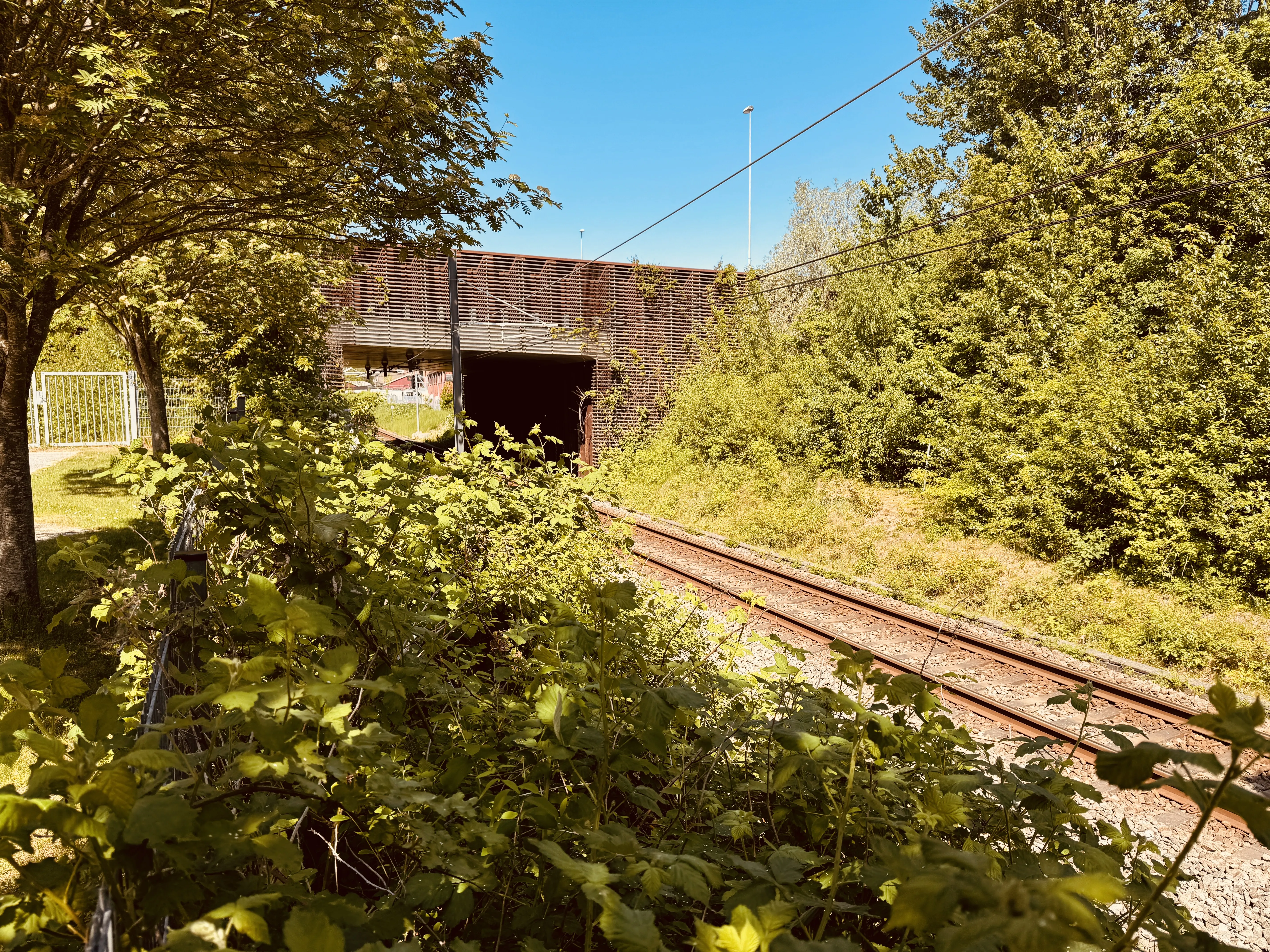 Billede af Grenaavej Trinbræt - Trinbræt er nedrevet, men Grenaavej Trinbræt har ligget her. Billede af Grenaavej Trinbræt - Trinbræt er nedrevet, men Grenaavej Trinbræt har ligget her.