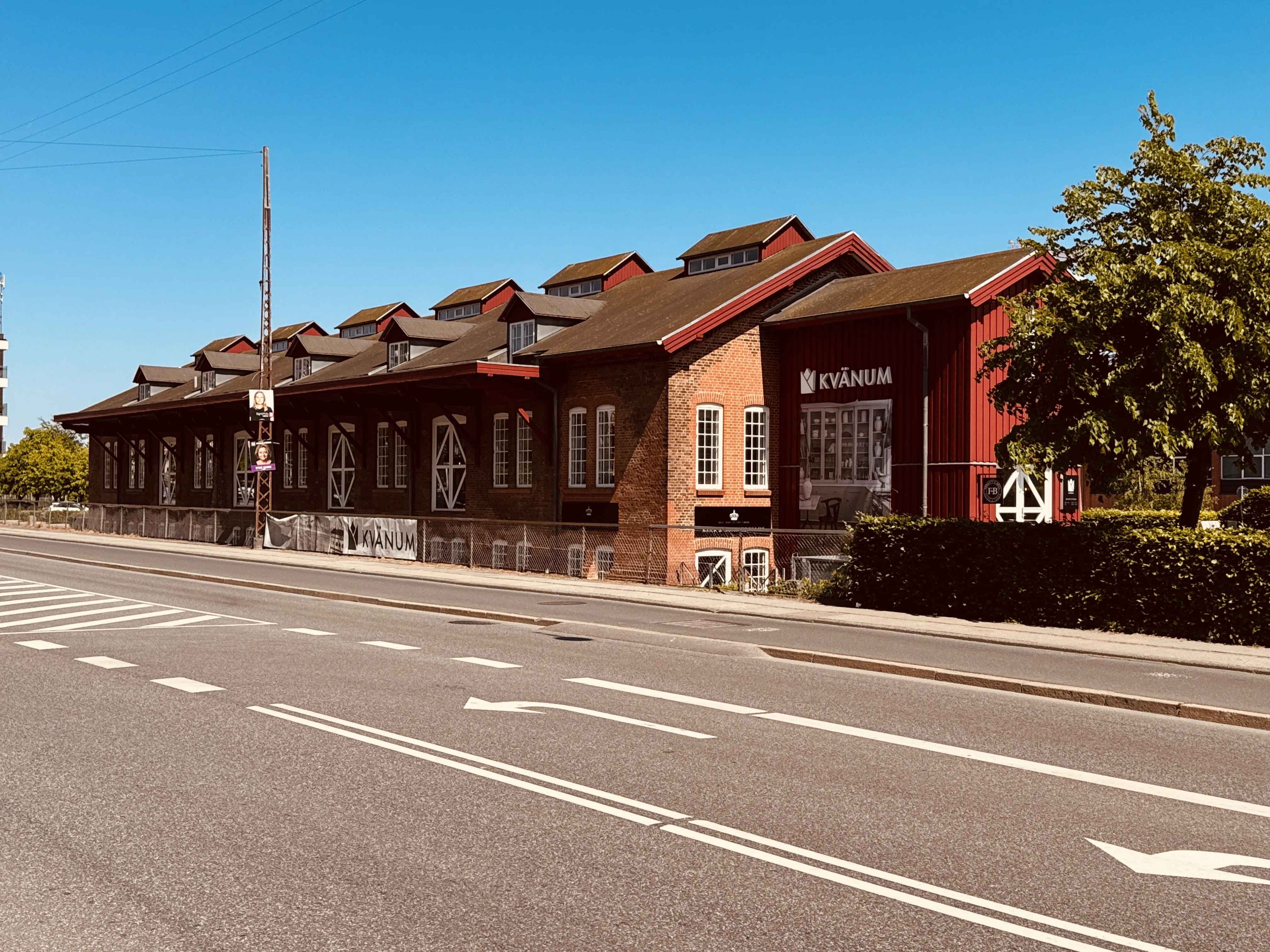 Billede af Aarhus Ø Stations varehus. Billede af Aarhus Ø Stations varehus.