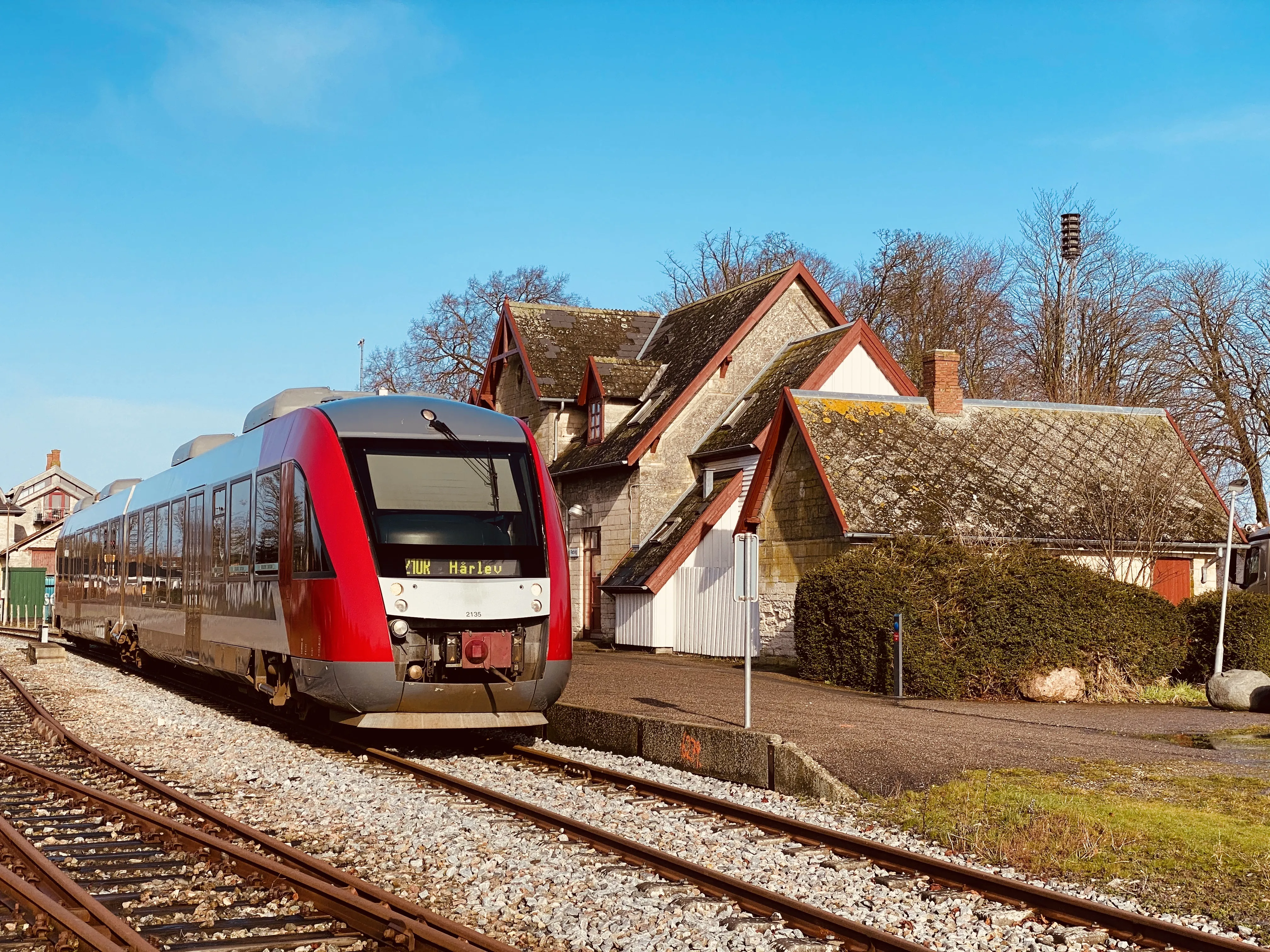 Billede af LT 2035-2135, tidligere RTOG 2035-2135 fotograferet ud for Rødvig Station. Billede af LT 2035-2135, tidligere RTOG 2035-2135 fotograferet ud for Rødvig Station.