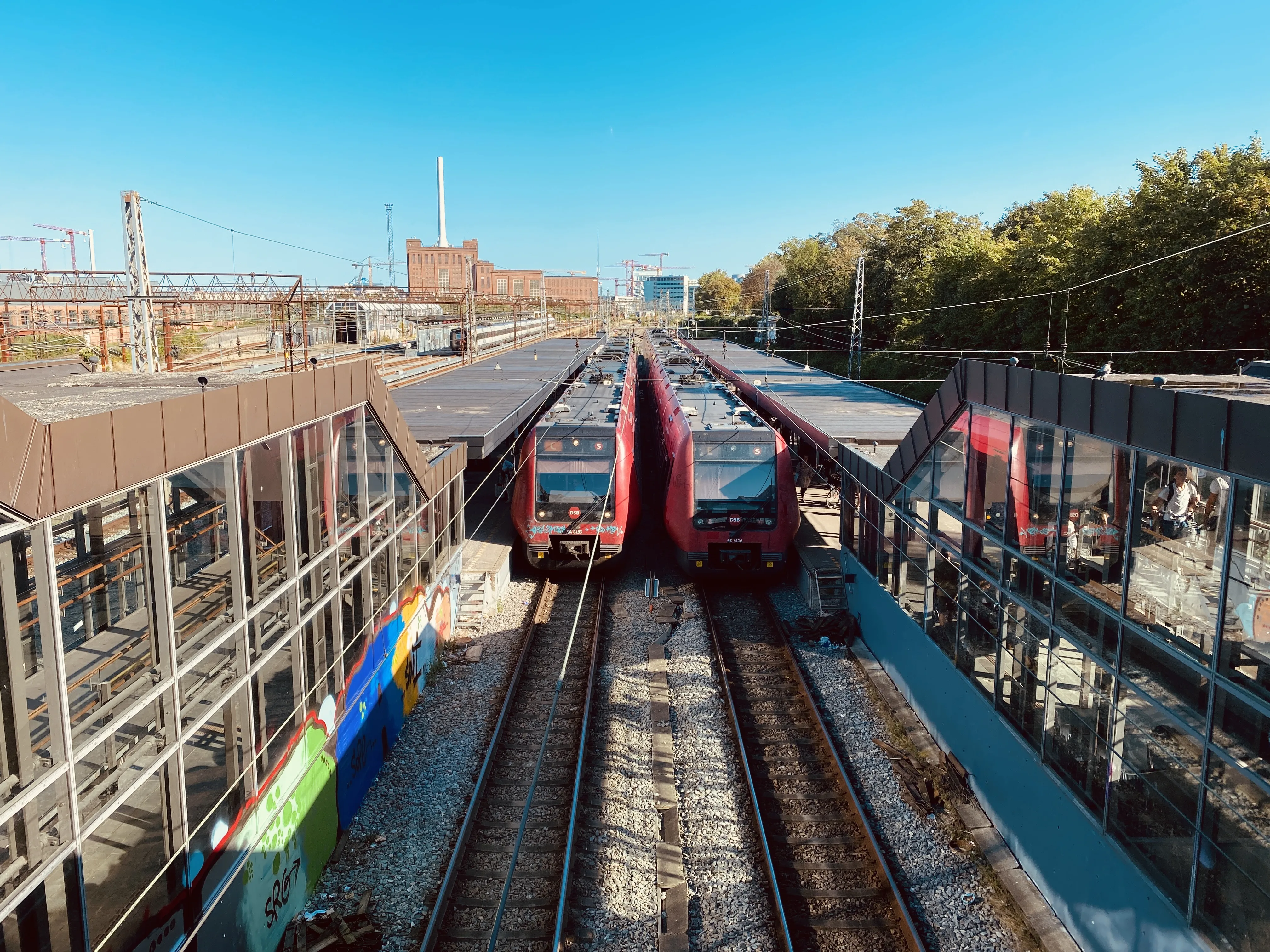 Billede af DSB SE 4116 fotograferet ud for Svanemøllen S-togsstation. Billede af DSB SE 4116 fotograferet ud for Svanemøllen S-togsstation.