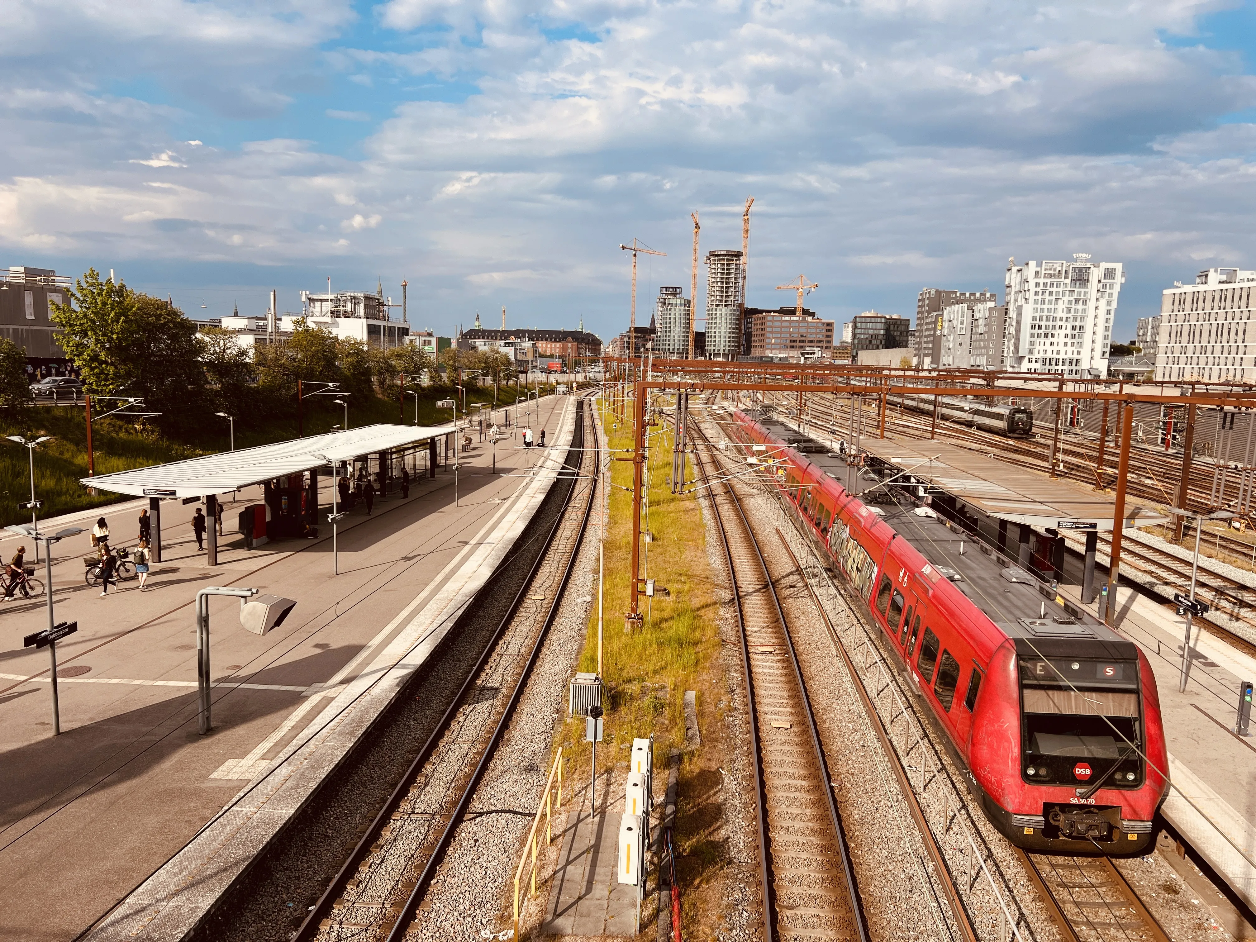Billede af DSB SA 8170 fotograferet ud for Dybbølsbro S-togstrinbræt. Billede af DSB SA 8170 fotograferet ud for Dybbølsbro S-togstrinbræt.
